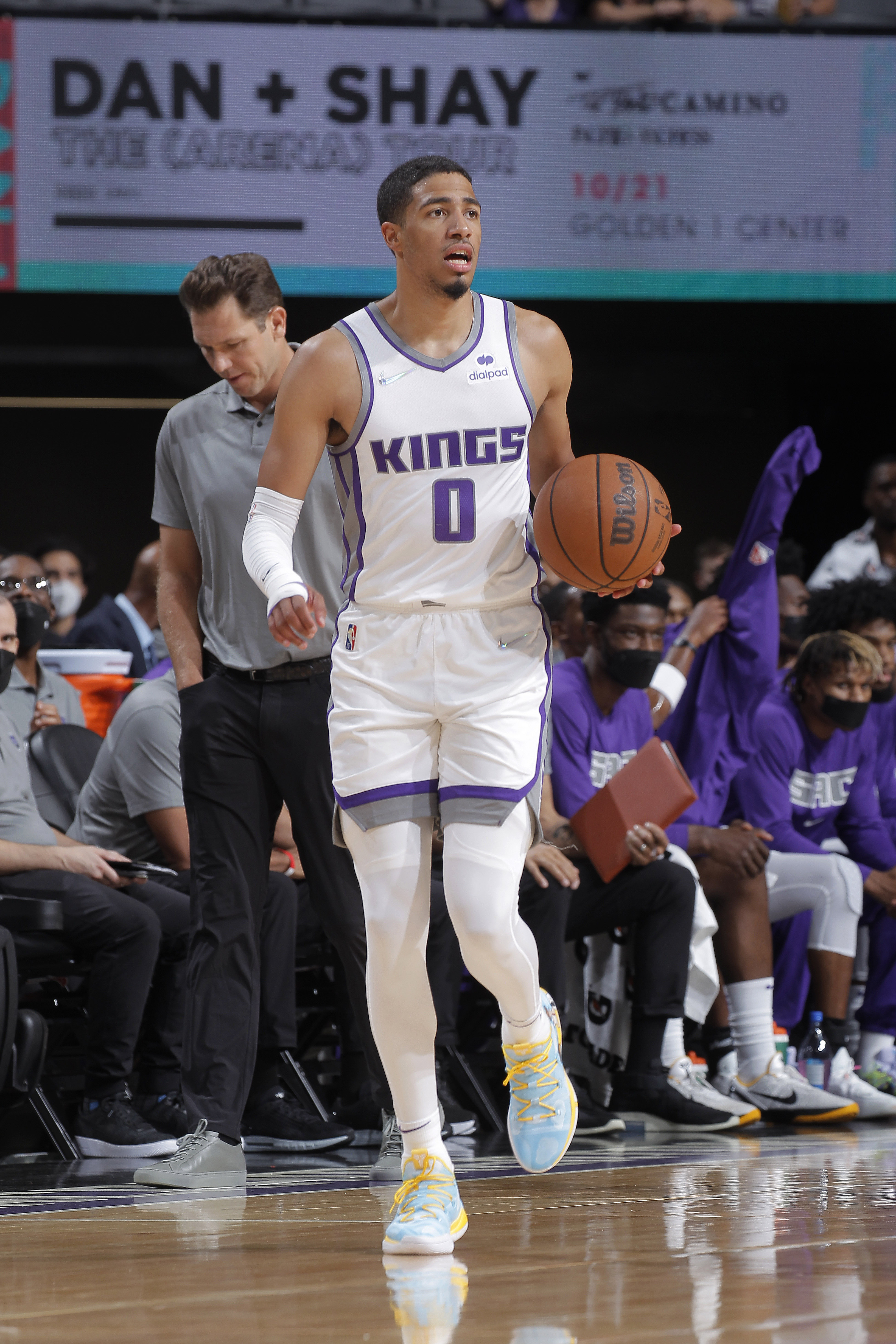 SACRAMENTO, CA - OCTOBER 4: Tyrese Haliburton #0 of the Sacramento Kings brings the ball up the court against the Phoenix Suns on October 4, 2021 at Golden 1 Center in Sacramento, California. NOTE TO USER: User expressly acknowledges and agrees that, by downloading and or using this photograph, User is consenting to the terms and conditions of the Getty Images Agreement. Mandatory Copyright Notice: Copyright 2021 NBAE (Photo by Rocky Widner/NBAE via Getty Images)