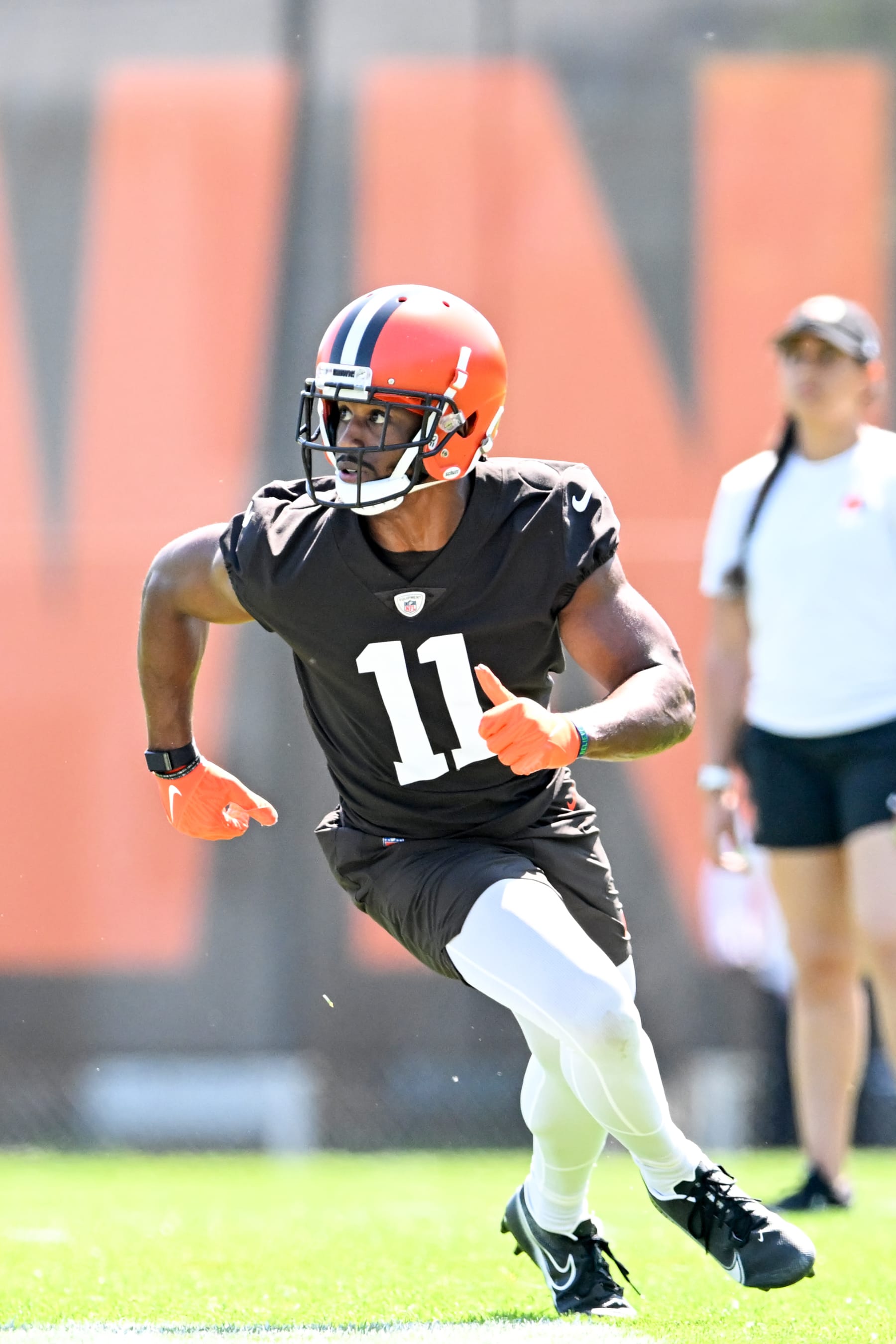 BEREA, OHIO - MAY 31: Donovan Peoples-Jones #11 of the Cleveland Browns runs a drill during the Cleveland Browns OTAs at CrossCountry Mortgage Campus on May 31, 2023 in Berea, Ohio. (Photo by Nick Cammett/Diamond Images via Getty Images)