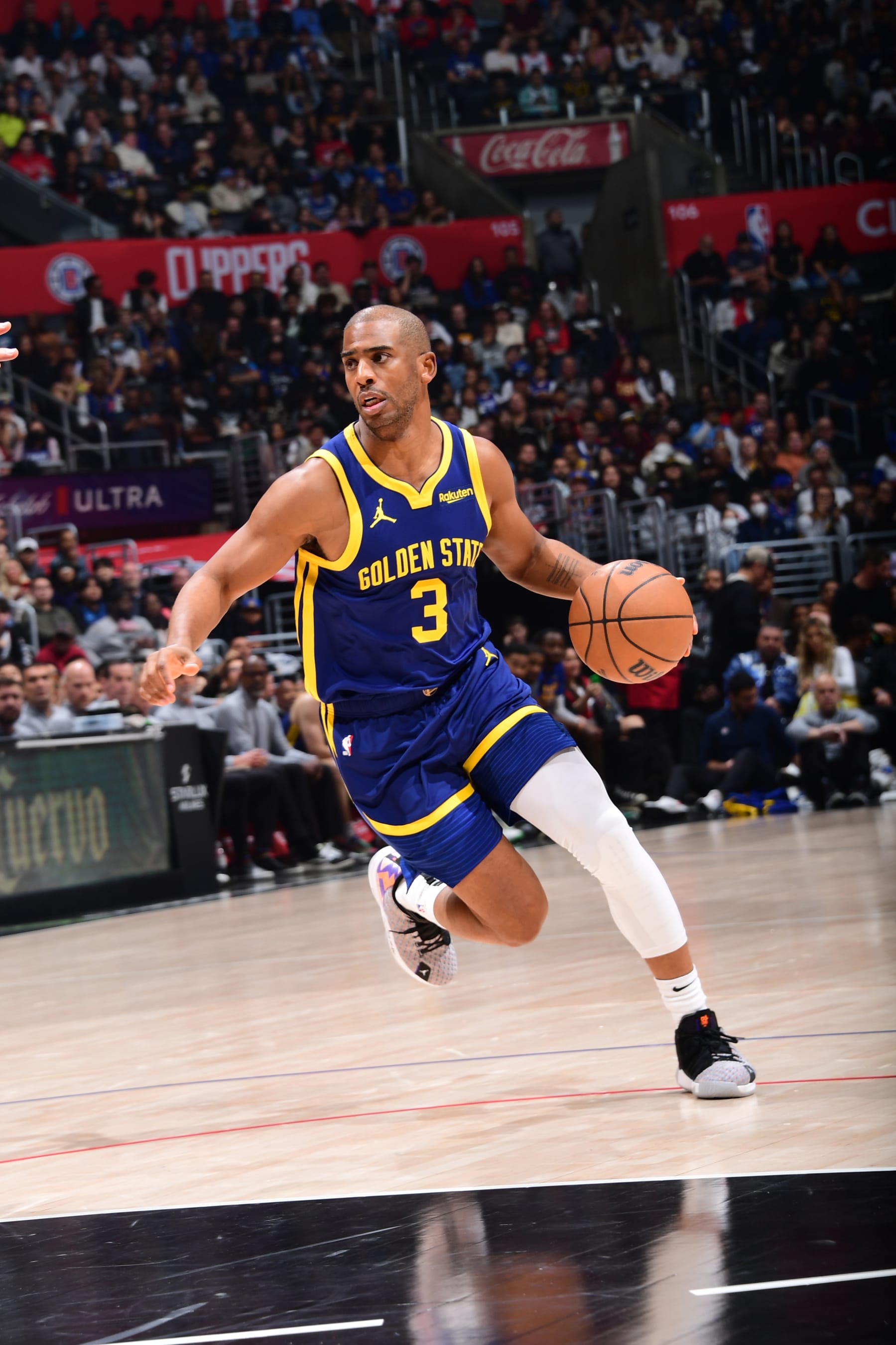 LOS ANGELES, CA - DECEMBER 14: Chris Paul #3 of the Golden State Warriors dribbles the ball during the game against the LA Clippers on December 14, 2023 at Crypto.Com Arena in Los Angeles, California. NOTE TO USER: User expressly acknowledges and agrees that, by downloading and/or using this Photograph, user is consenting to the terms and conditions of the Getty Images License Agreement. Mandatory Copyright Notice: Copyright 2023 NBAE (Photo by Adam Pantozzi/NBAE via Getty Images)