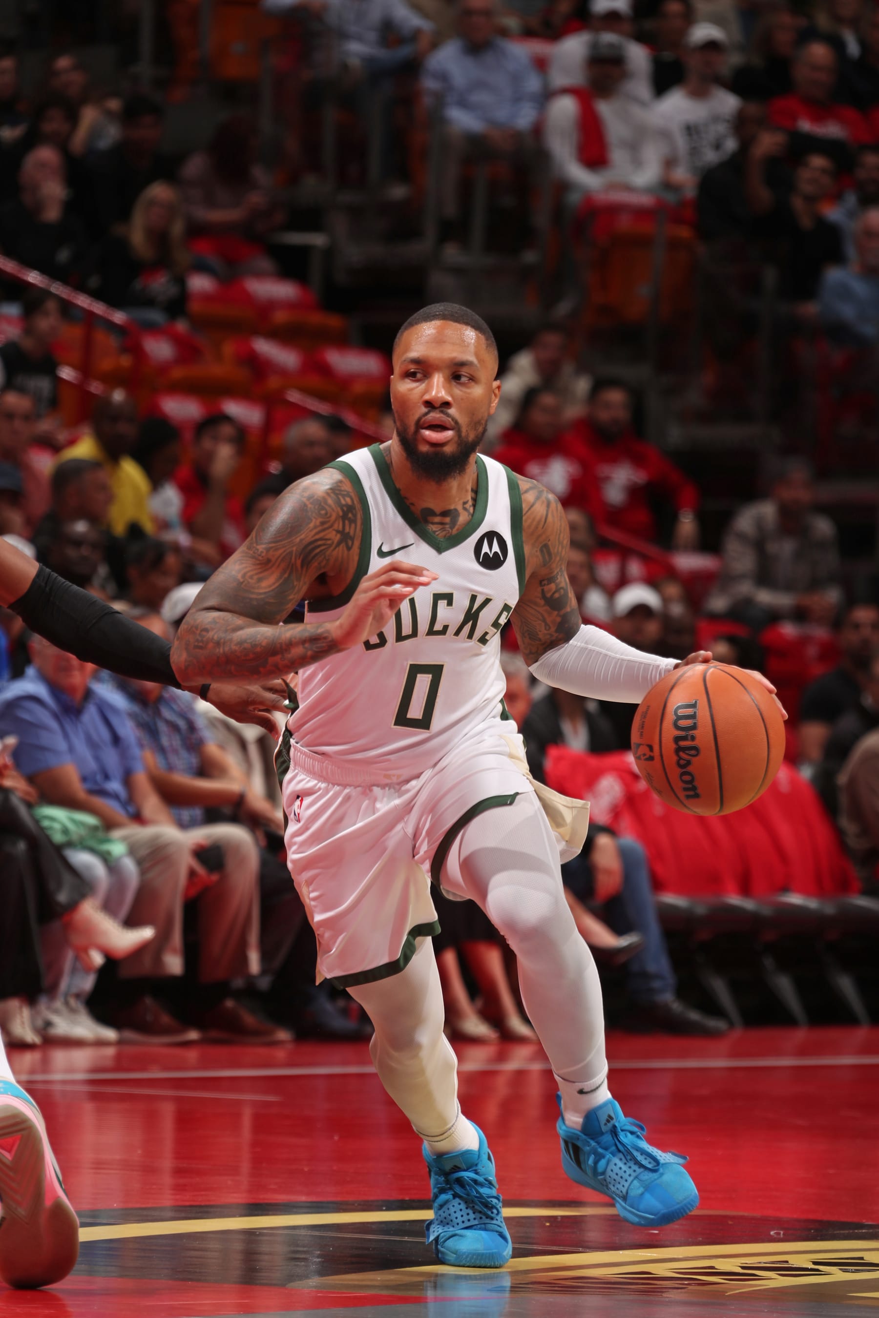 MIAMI, FL - NOVEMBER 28: Damian Lillard #0 of the Milwaukee Bucks drives to the basket during the game against the Miami Heat during the In-Season Tournament on November 28, 2023 at Kaseya Center in Miami, Florida. NOTE TO USER: User expressly acknowledges and agrees that, by downloading and or using this Photograph, user is consenting to the terms and conditions of the Getty Images License Agreement. Mandatory Copyright Notice: Copyright 2023 NBAE (Photo by Issac Baldizon/NBAE via Getty Images)