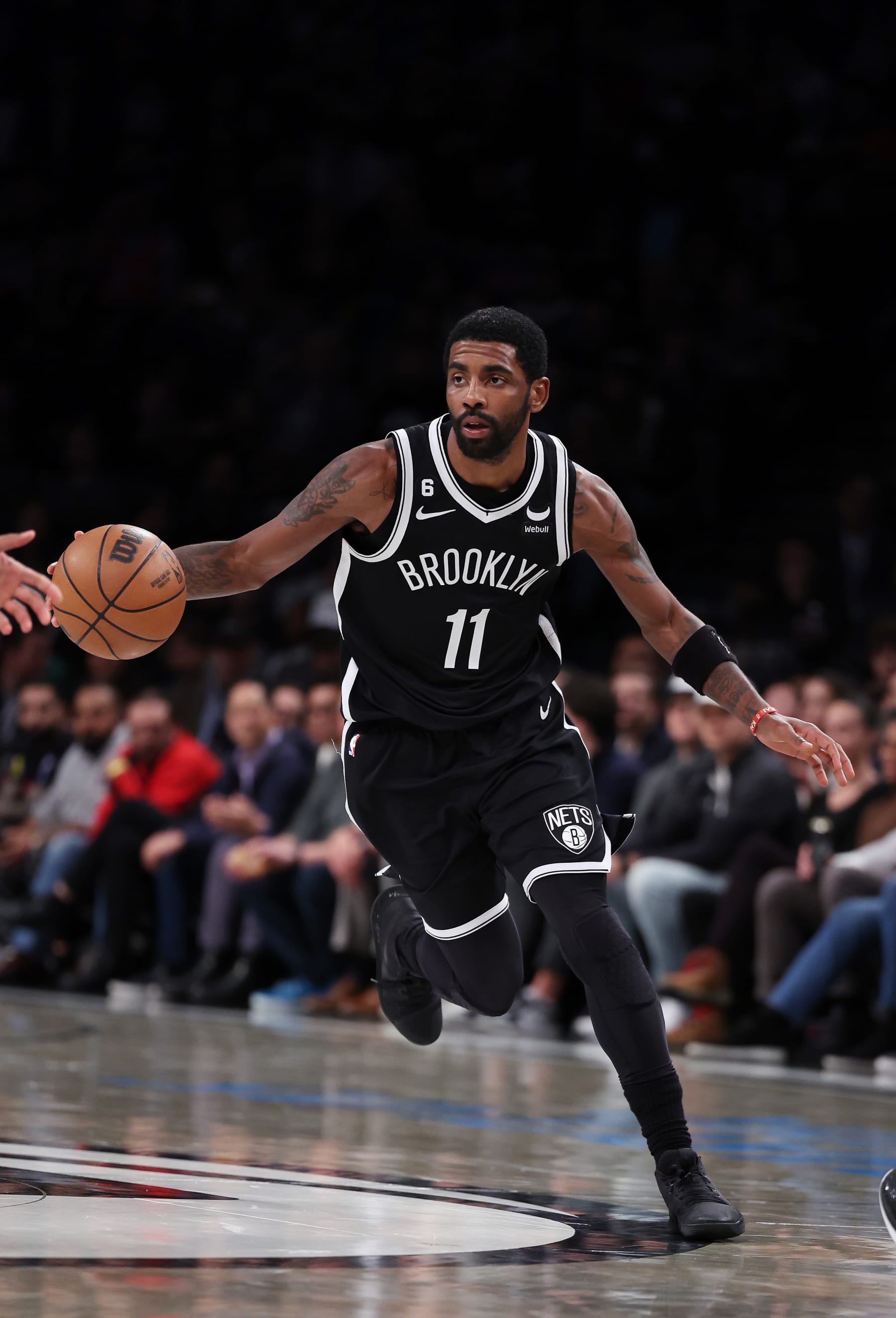 kyrie irving nike contract