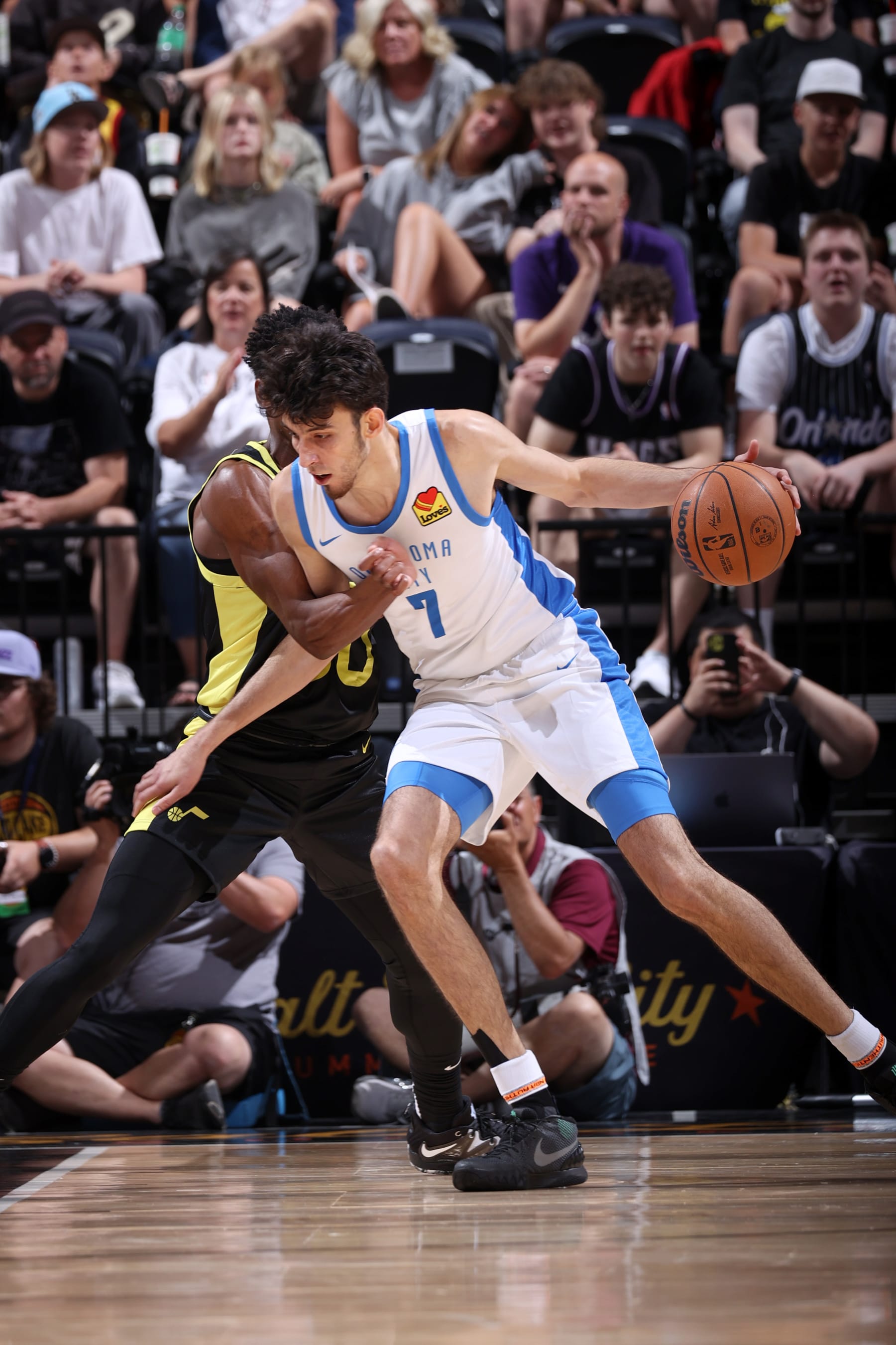 SALT LAKE CITY, UT - JULY 3: Chet Holmgren #7 of the Oklahoma City Thunder dribbles the ball during the game against the Utah Jazz during the 2023 NBA Salt Lake City Summer League on July 3, 2023 at Delta Center in Salt Lake City, Utah. NOTE TO USER: User expressly acknowledges and agrees that, by downloading and or using this Photograph, User is consenting to the terms and conditions of the Getty Images License Agreement. Mandatory Copyright Notice: Copyright 2023 NBAE (Photo by Melissa Majchrzak/NBAE via Getty Images)