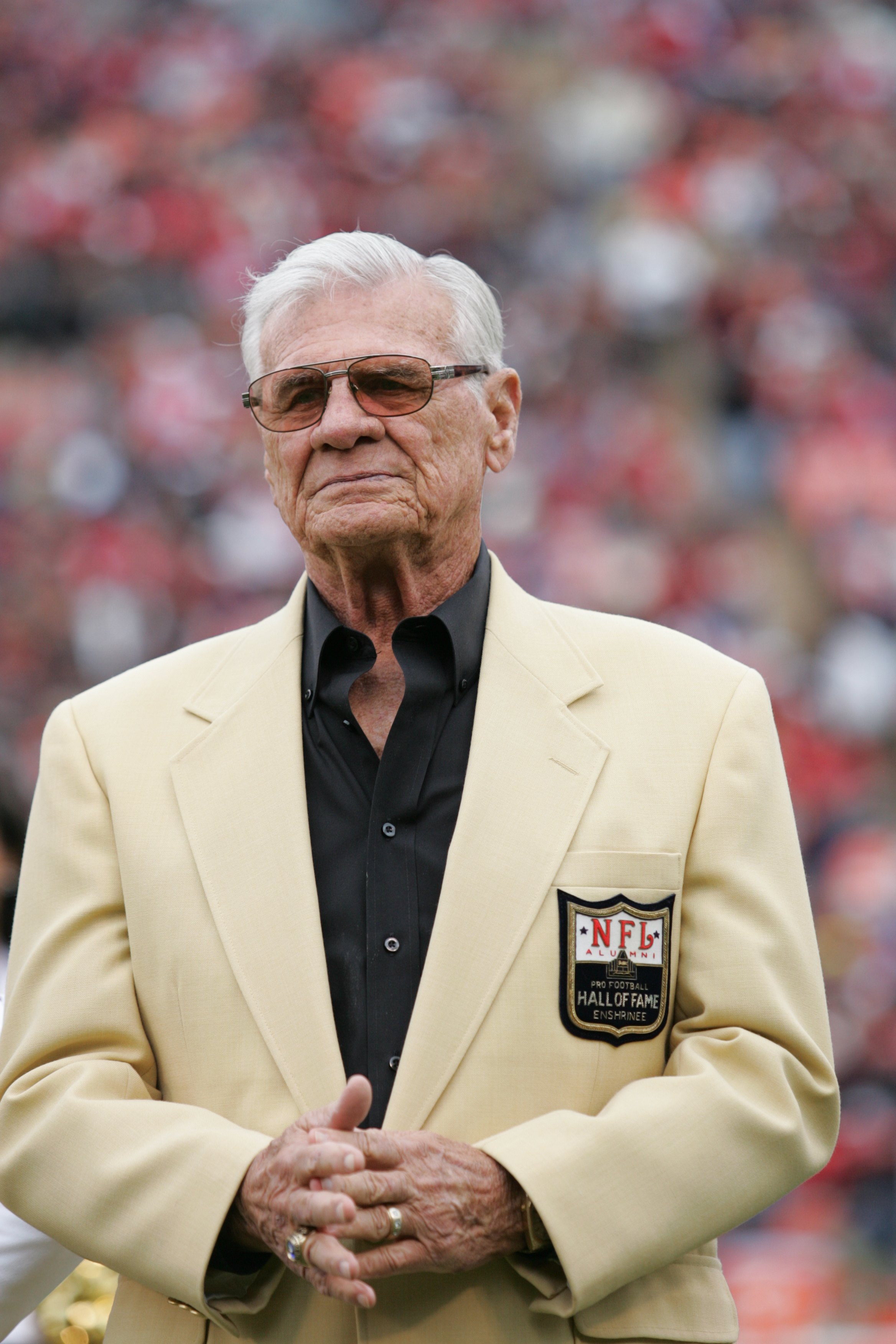 Pro Football Hall of Fame HB Hugh McElhenny Dies at Age 93