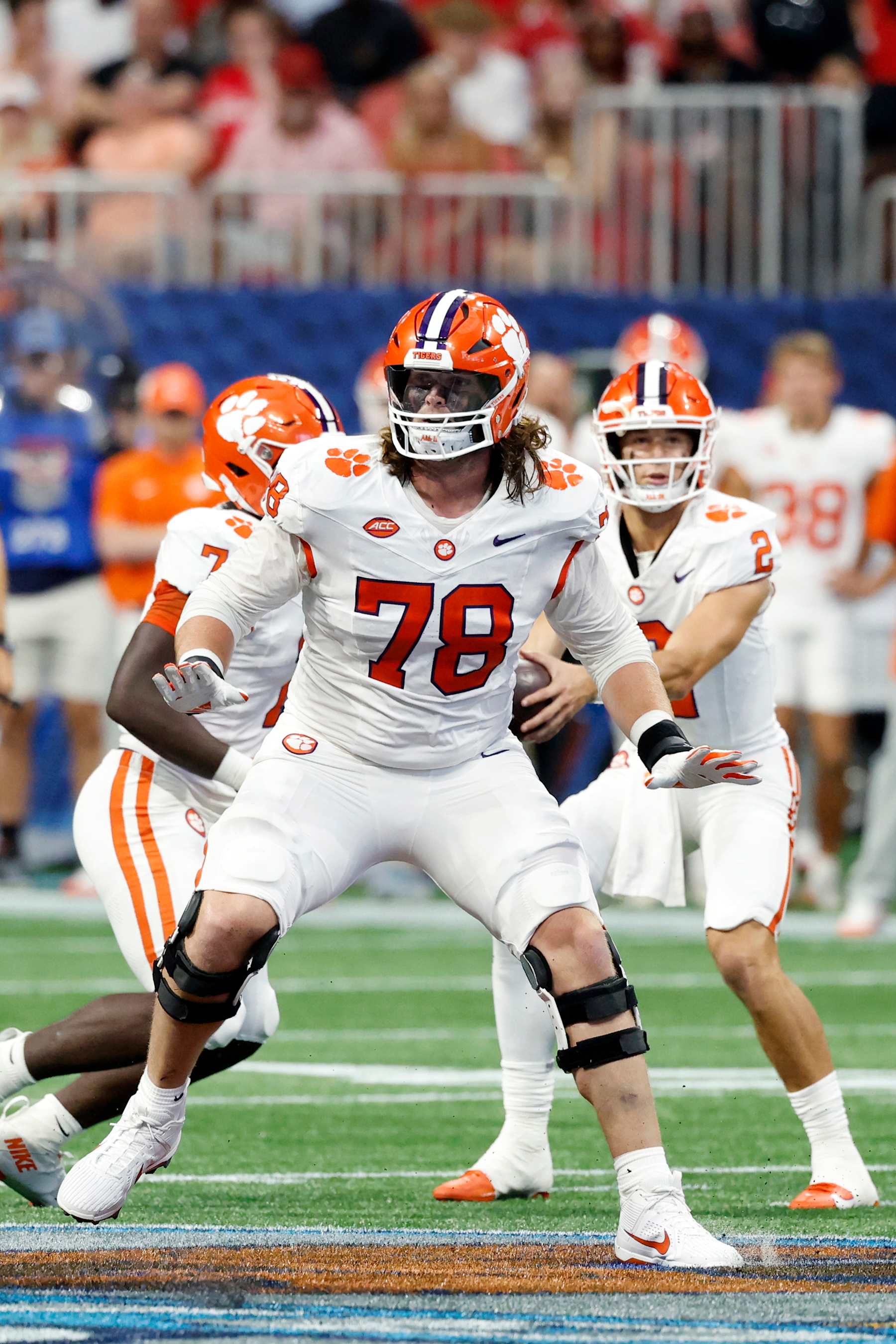 ATLANTA, GA - AUGUST 31: Clemson Tigers offensive lineman Blake Miller (78) blocks during the AFLAC Kickoff college football game against the Georgia Bulldogs on August 31, 2024 at Mercedes-Benz Stadium in Atlanta, Georgia. (Photo by Joe Robbins/Icon Sportswire via Getty Images)