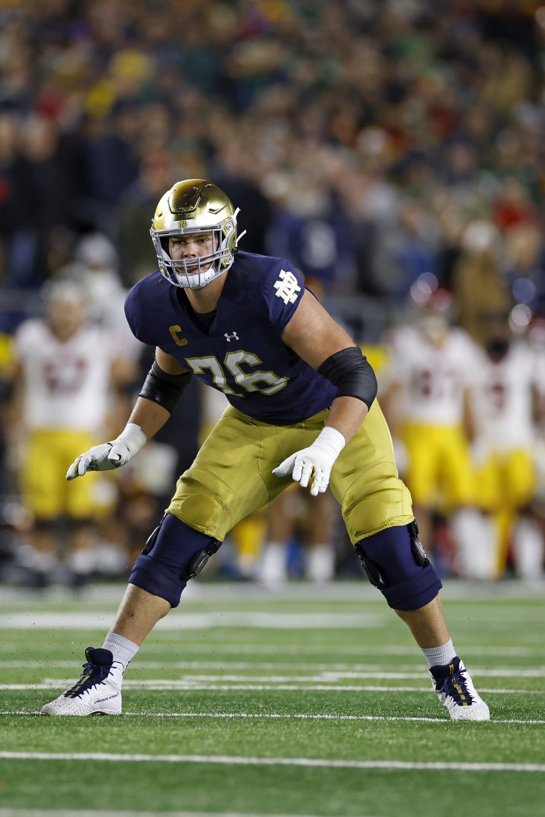 SOUTH BEND, IN - OCTOBER 14: Notre Dame Fighting Irish offensive lineman Joe Alt (76) blocks during a college football game against the USC Trojans on October 14, 2023 at Notre Dame Stadium in South Bend, Indiana. (Photo by Joe Robbins/Icon Sportswire via Getty Images)