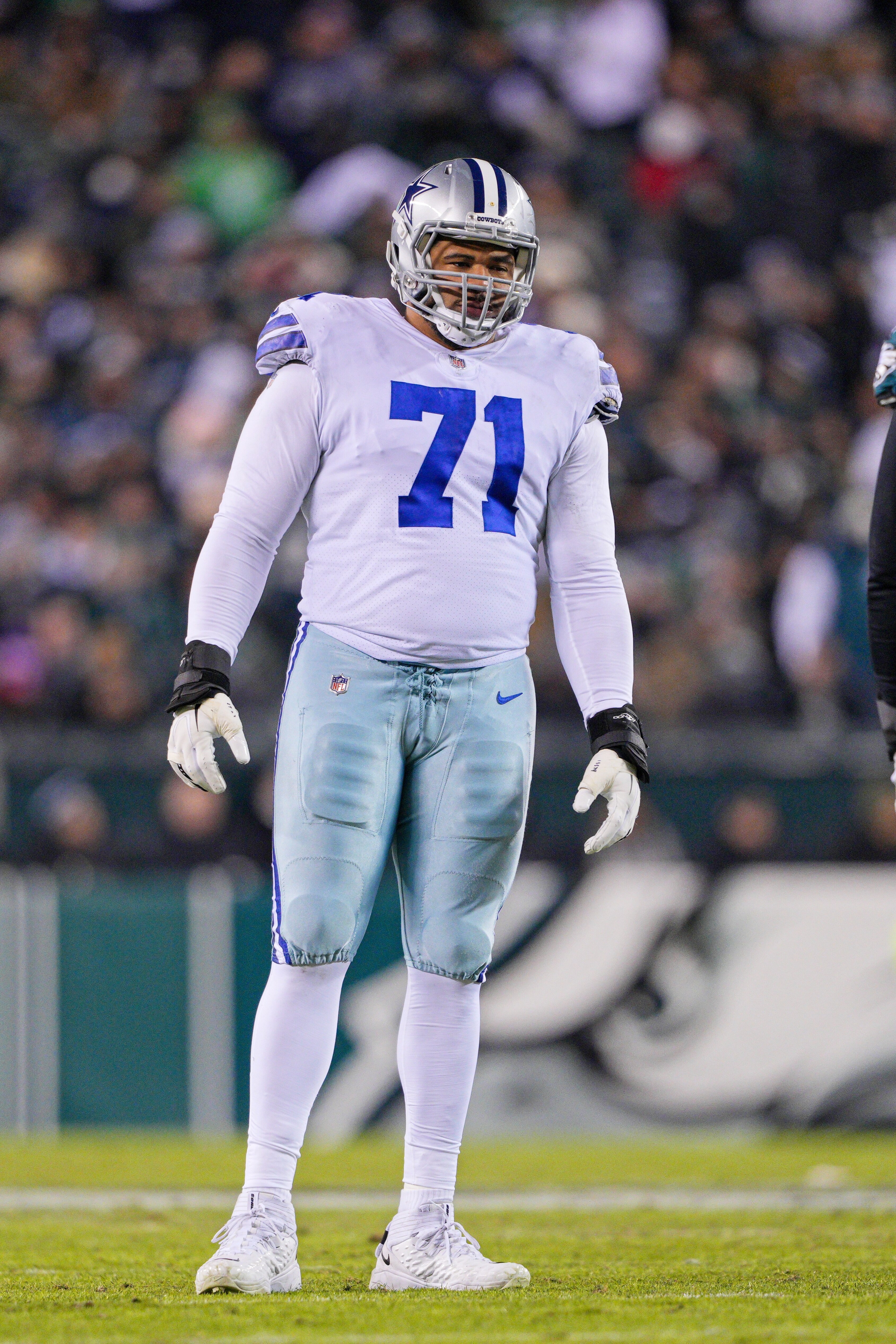PHILADELPHIA, PA - JANUARY 09: Dallas Cowboys offensive tackle La'el Collins (71) looks on during the game between the Dallas Cowboys and the Philadelphia Eagles on January 8, 2022 at Lincoln Financial Field in Philadelphia, PA. (Photo by Andy Lewis/Icon Sportswire via Getty Images)