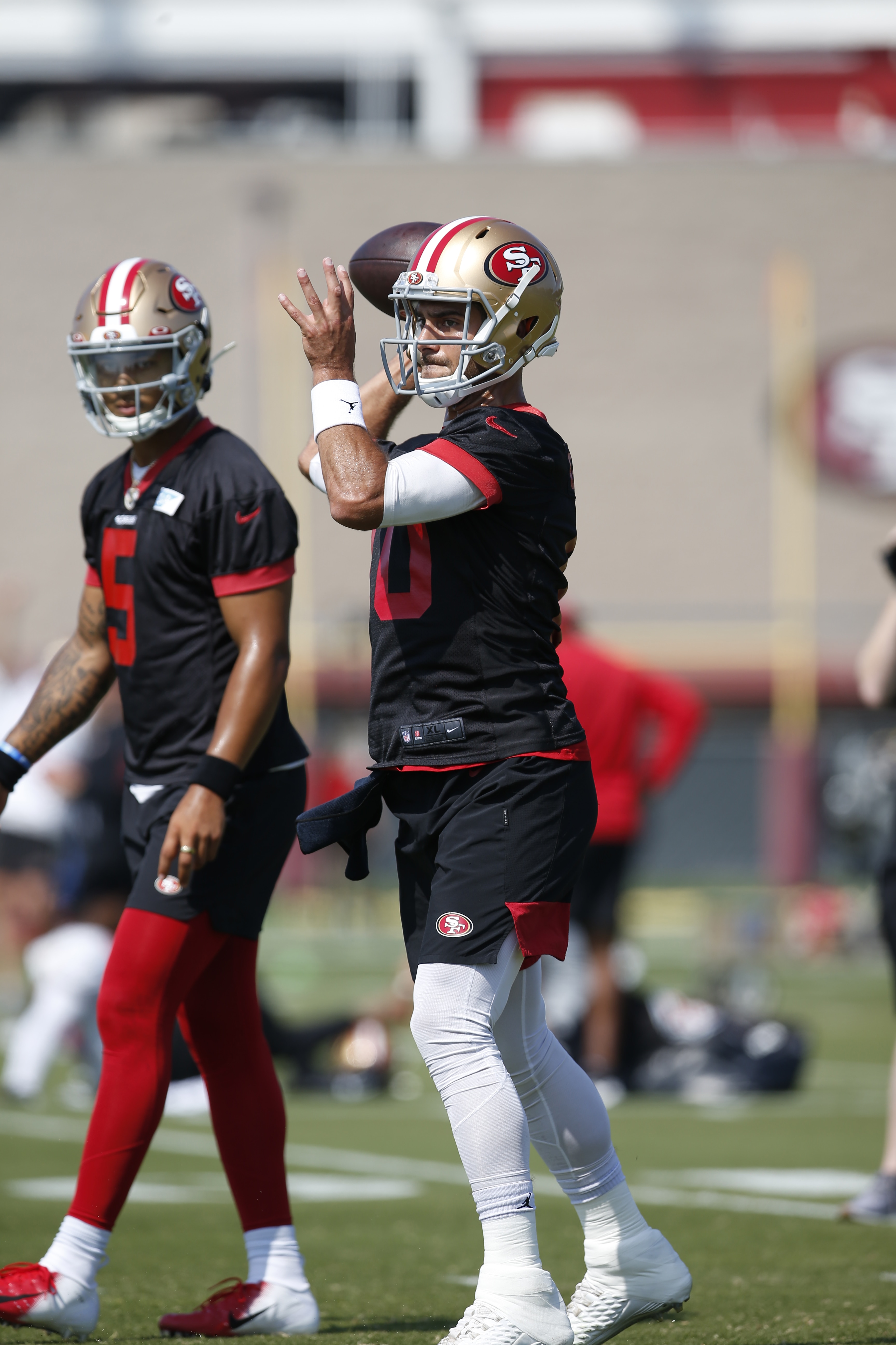 SANTA CLARA, CALIFORNIA - JULY 30: Jimmy Garoppolo #10 of the San Francisco 49ers passes during training camp at SAP Performance Facility on July 30, 2021 in Santa Clara, California.  (Photo by Michael Zagaris/San Francisco 49ers/Getty Images)