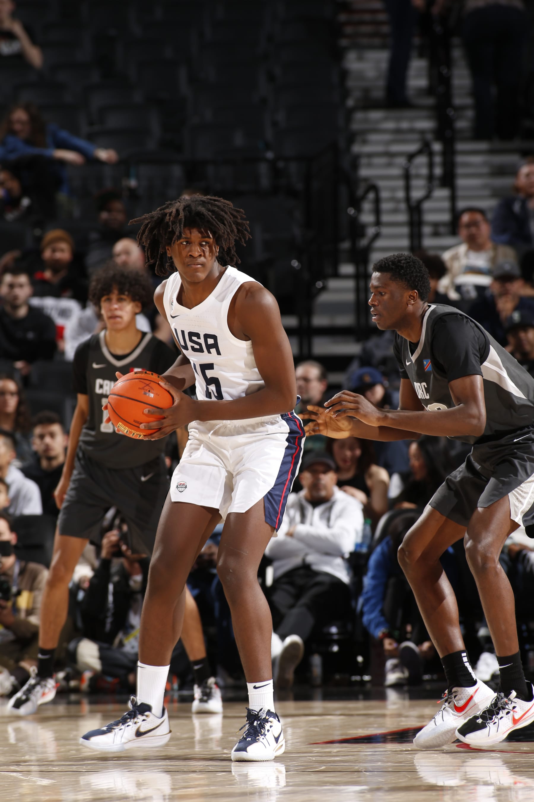 PORTLAND, OR - APRIL 13: Jayden Quaintance #15 of Team USA handles the ball during the game against Team World during the 2024 Nike Hoop Summit on April 13, 2024 at the Moda Center Arena in Portland, Oregon. NOTE TO USER: User expressly acknowledges and agrees that, by downloading and or using this photograph, user is consenting to the terms and conditions of the Getty Images License Agreement. Mandatory Copyright Notice: Copyright 2024 NBAE (Photo by Cameron Browne/NBAE via Getty Images)