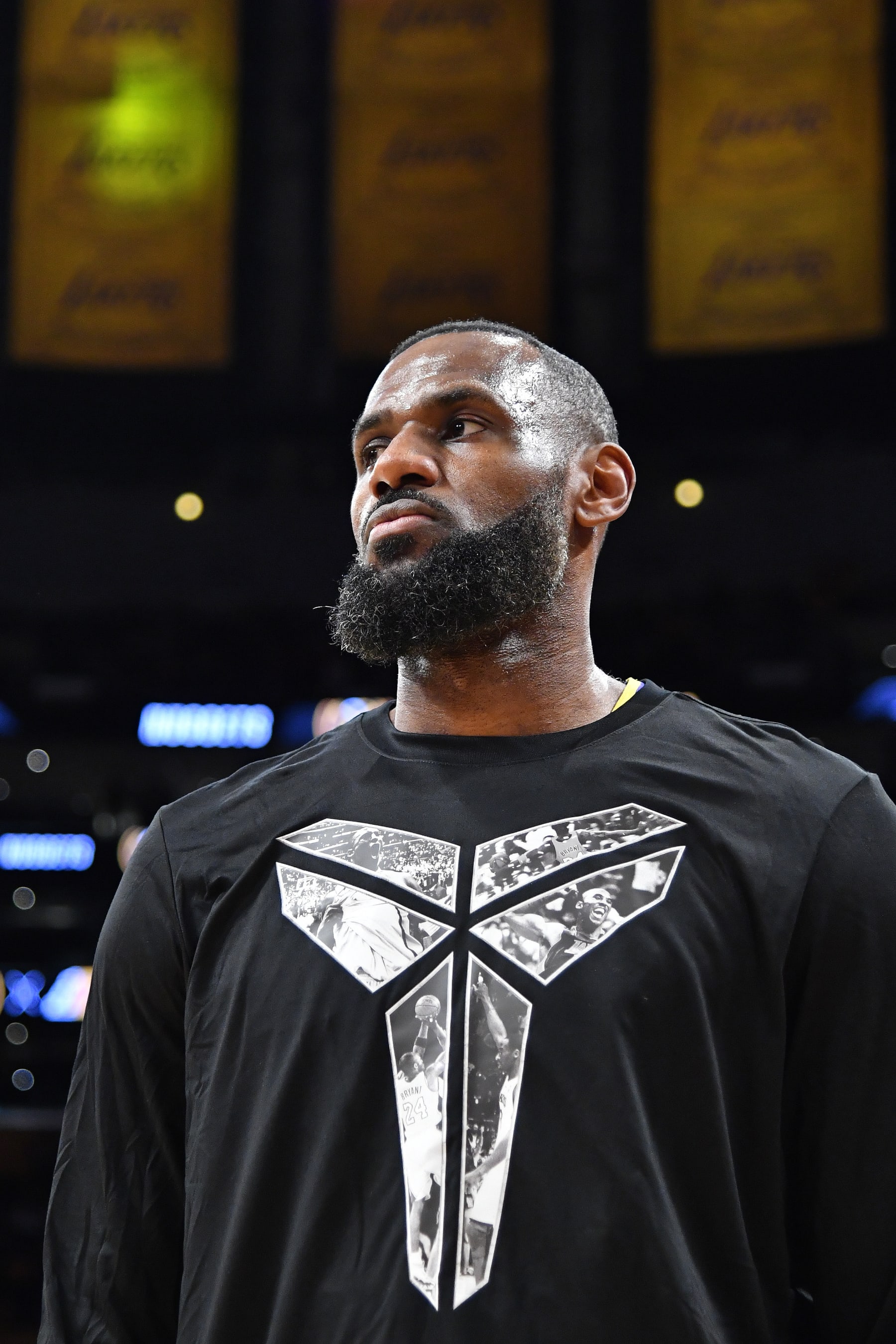 Video: Nickelodeon Spoofs LeBron James, Taylor Swift, Jason Kelce During  Super Bowl