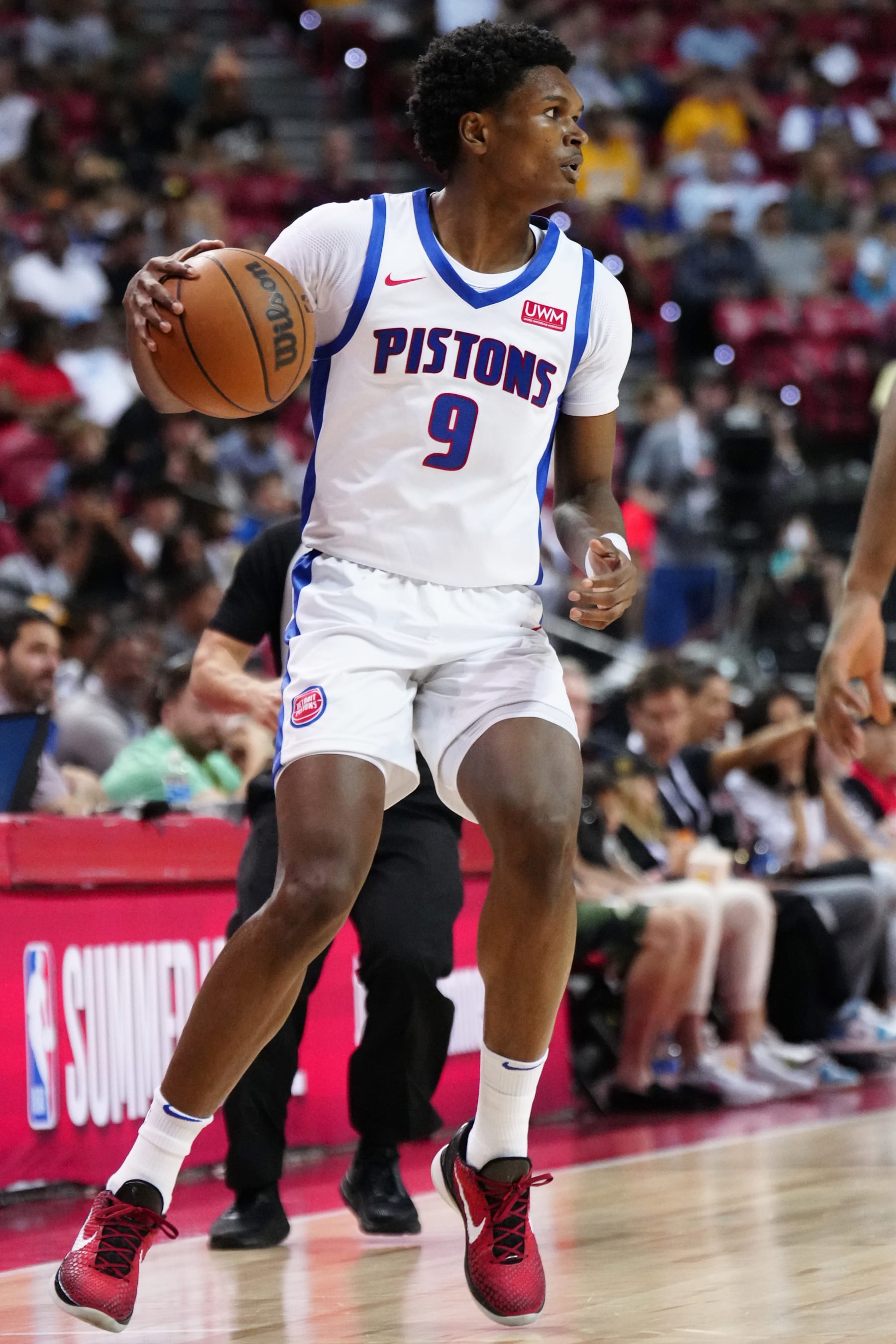 LAS VEGAS, NEVADA - JULY 14: Ausar Thompson #9 of the Detroit Pistons eyes the basket in the first half of a 2023 NBA Summer League game against the Detroit Pistons at the Thomas & Mack Center on July 14, 2023 in Las Vegas, Nevada. NOTE TO USER: User expressly acknowledges and agrees that, by downloading and or using this photograph, User is consenting to the terms and conditions of the Getty Images License Agreement.  (Photo by Louis Grasse/Getty Images)