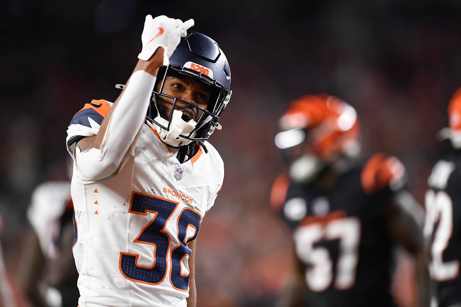 CINCINNATI, OH - DECEMBER 28: Denver Broncos Running Back Jaleel McLaughlin (38) celebrates after a play during the NFL football game between the Denver Broncos and the Cincinnati Bengals on December 28, 2024, at Paycor Stadium in Cincinnati, Ohio. (Photo by Michael Allio/Icon Sportswire via Getty Images)