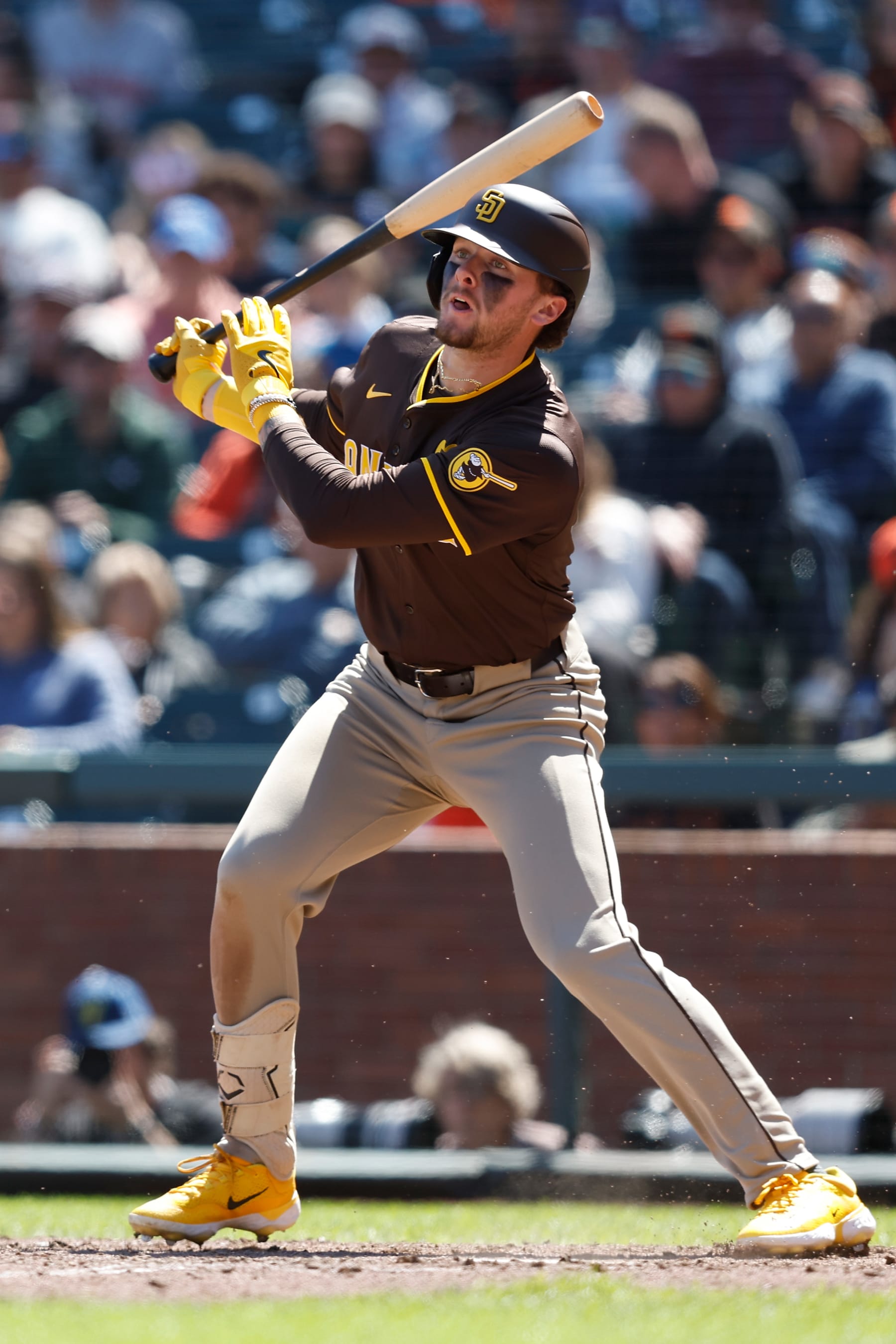 SAN FRANCISCO, CALIFORNIA - APRIL 07: Jackson Merrill #3 of the San Diego Padres at bat against the San Francisco Giants at Oracle Park on April 07, 2024 in San Francisco, California. (Photo by Lachlan Cunningham/Getty Images)