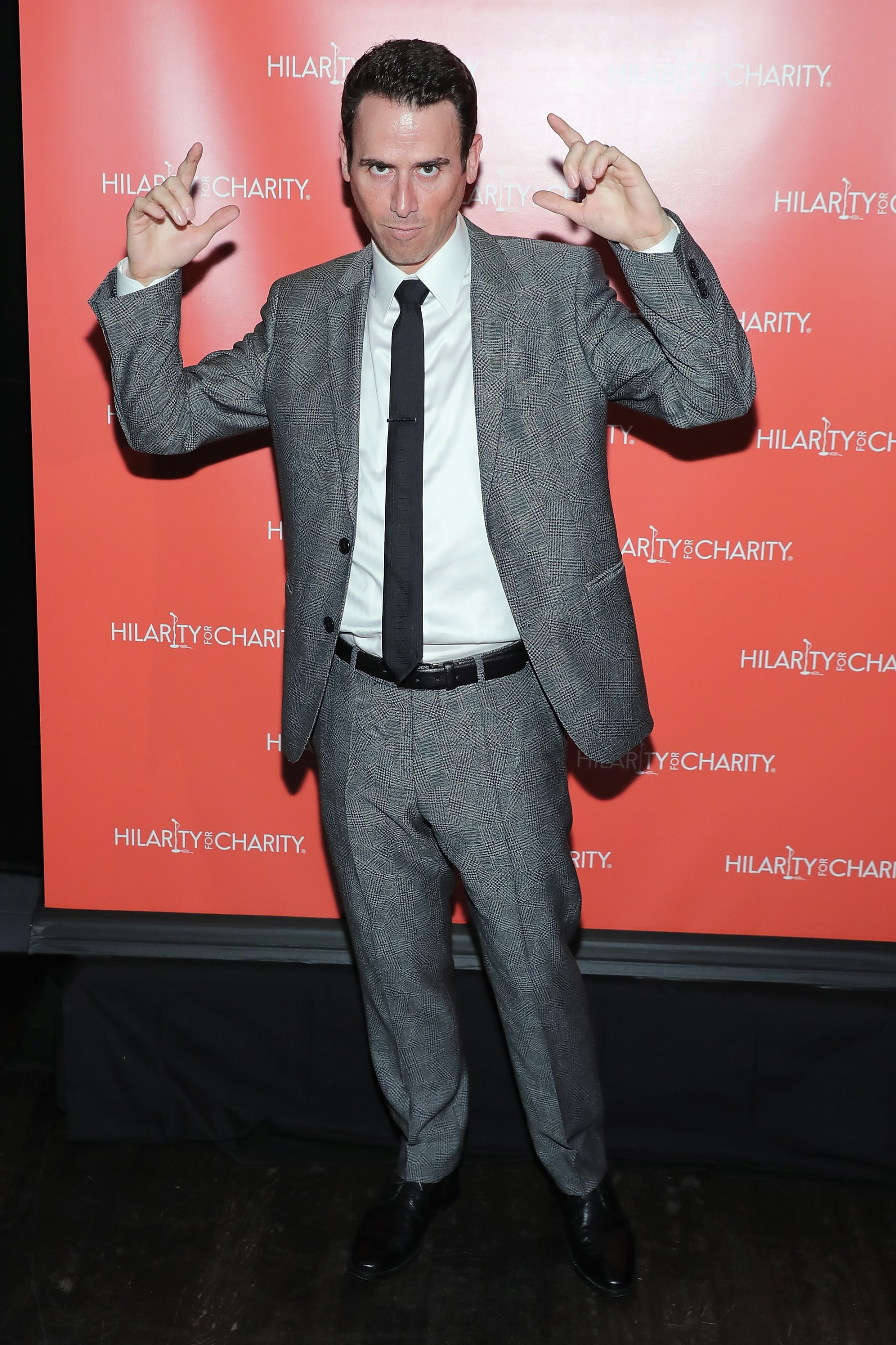 NEW YORK, NY - JUNE 29:  Mentalist Oz Pearlman attends Hilarity for Charity's event to raise funds to fight Alzheimer's Disease at Highline Ballroom on June 29, 2016 in New York City.  (Photo by Neilson Barnard/Getty Images for Hilarity For Charity)