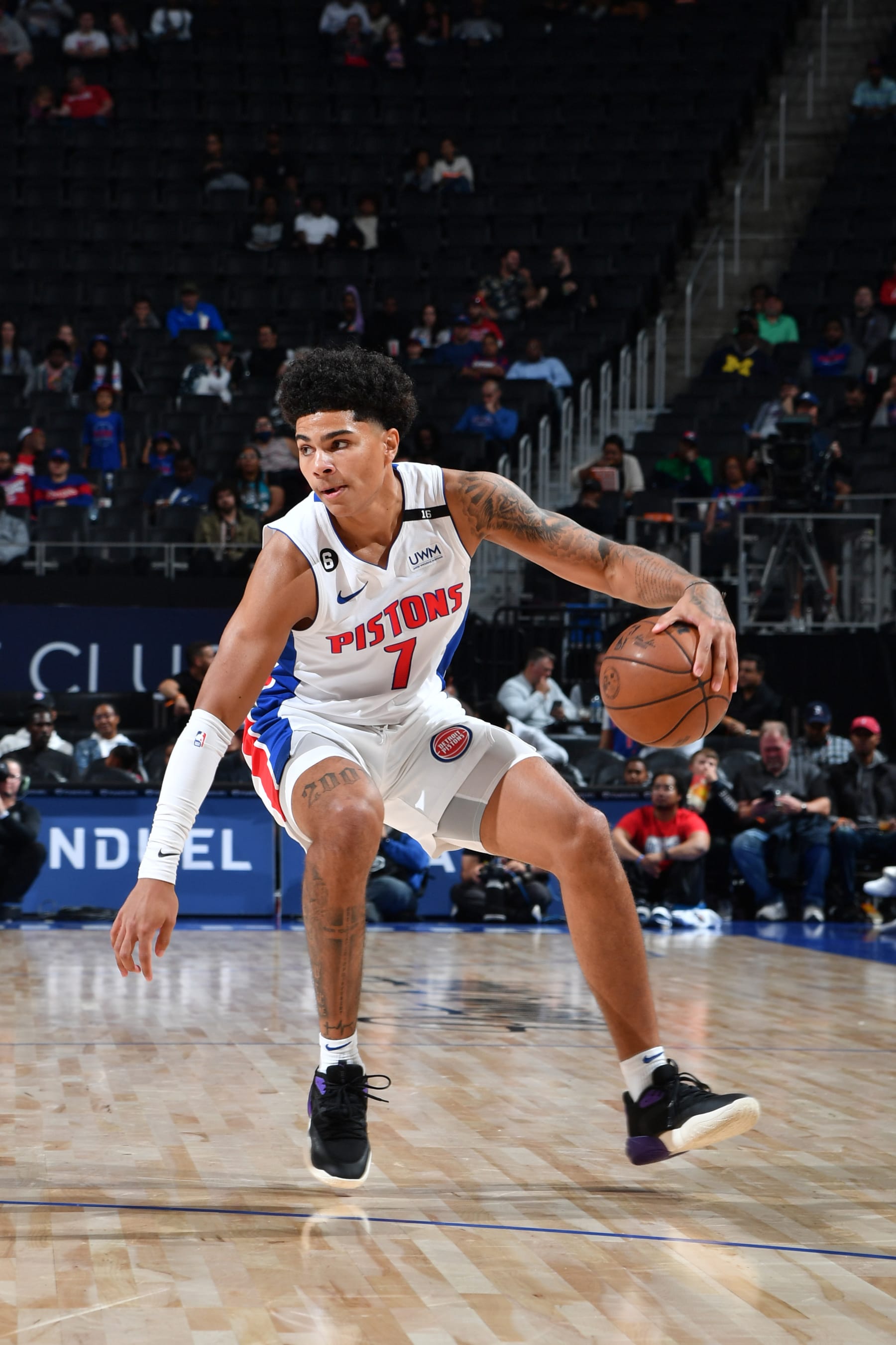 DETROIT, MI - OCTOBER 11: Killian Hayes #7 of the Detroit Pistons dribbles the ball during the game against the Oklahoma City Thunder on October 11, 2022 at Little Caesars Arena in Detroit, Michigan. NOTE TO USER: User expressly acknowledges and agrees that, by downloading and/or using this photograph, User is consenting to the terms and conditions of the Getty Images License Agreement. Mandatory Copyright Notice: Copyright 2022 NBAE (Photo by Chris Schwegler/NBAE via Getty Images)