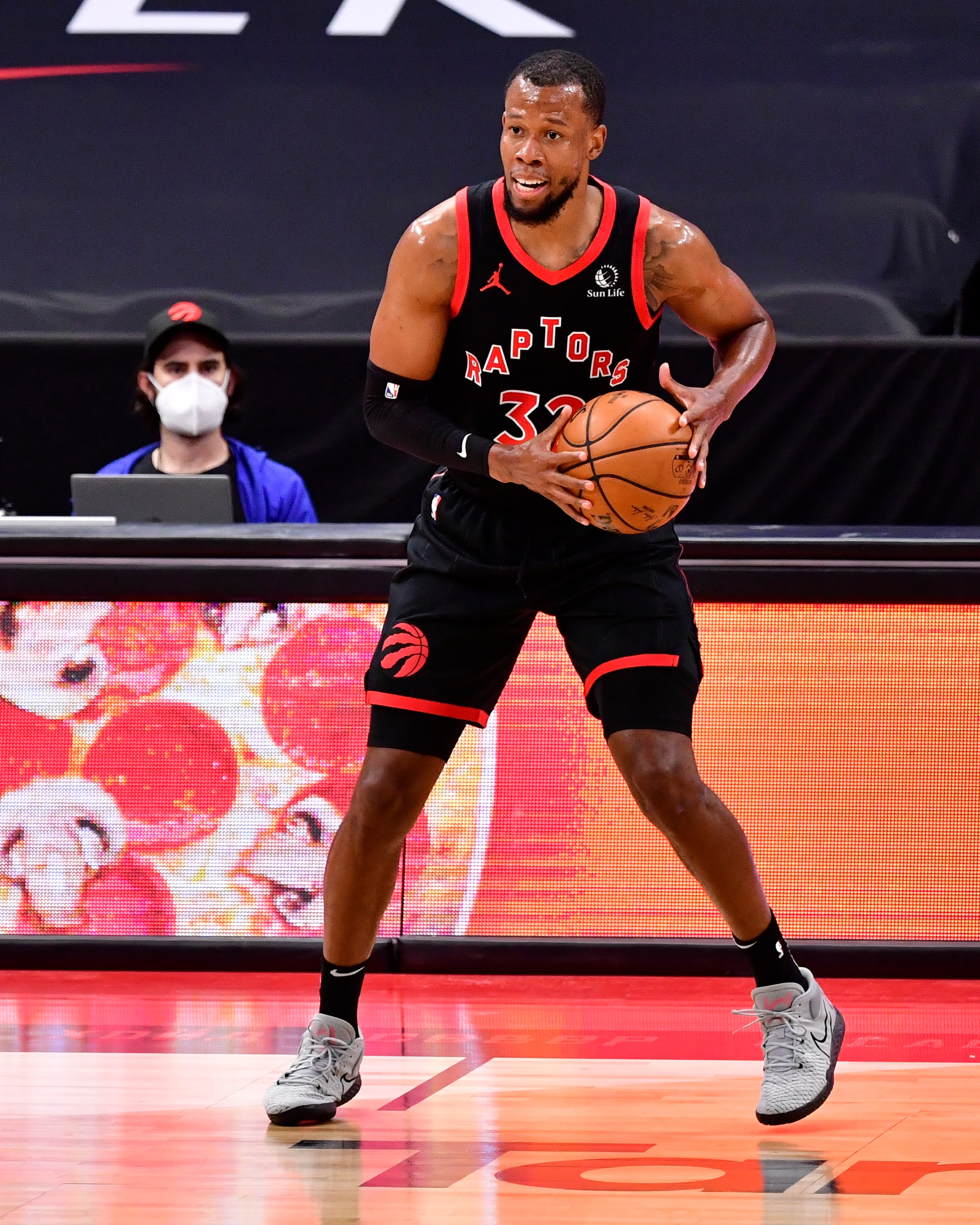 TAMPA, FLORIDA - APRIL 18: Rodney Hood #32 of the Toronto Raptors handles the ball during the second quarter against the Oklahoma City Thunder at Amalie Arena on April 18, 2021 in Tampa, Florida. NOTE TO USER: User expressly acknowledges and agrees that, by downloading and or using this photograph, User is consenting to the terms and conditions of the Getty Images License Agreement. (Photo by Douglas P. DeFelice/Getty Images)