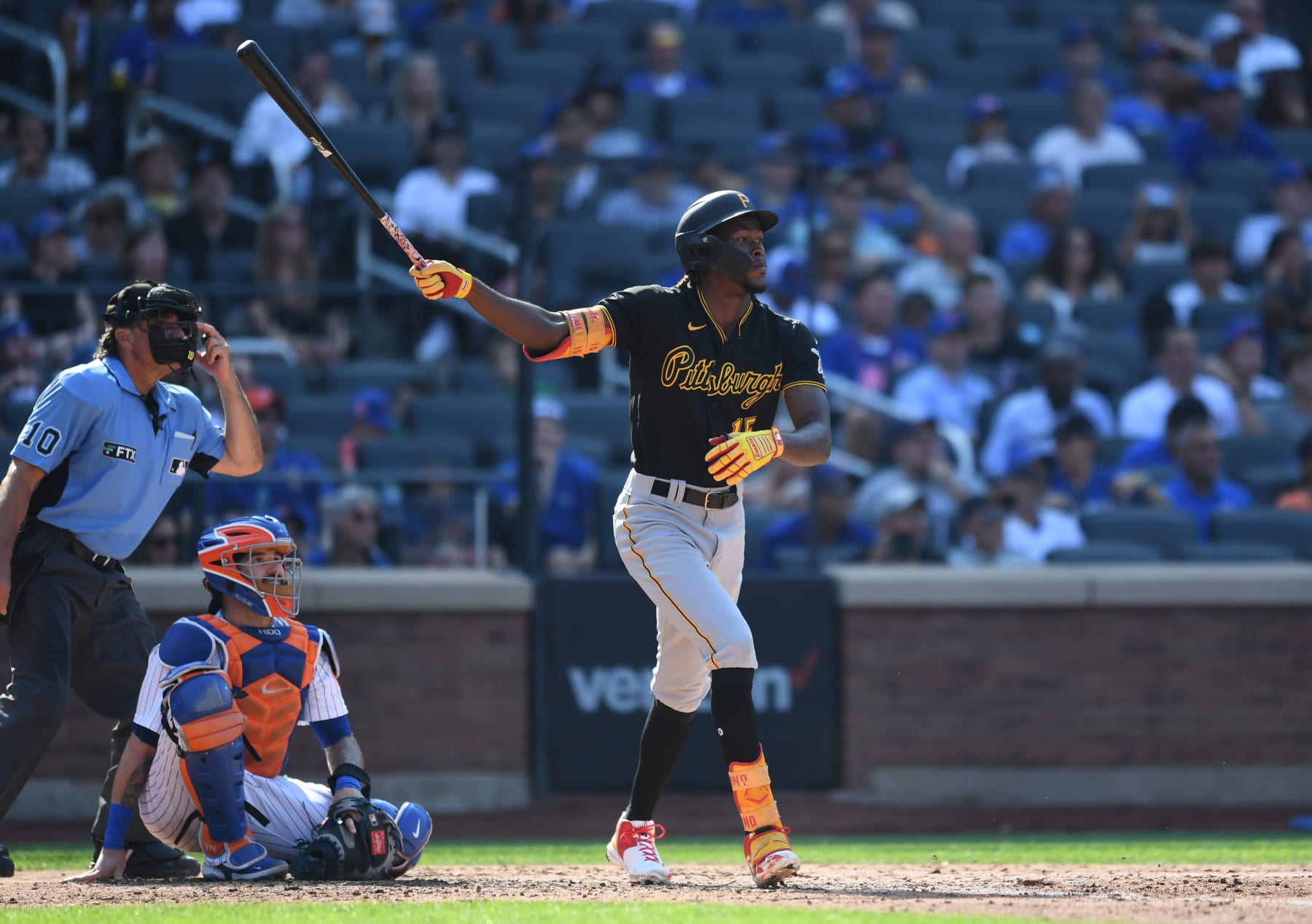 NEW YORK, NEW YORK - SEPTEMBER 18: Oneil Cruz #15 of the Pittsburgh Pirates watches his home run in the top of the sixth inning off Jacob deGrom #48 of the New York Mets at Citi Field on September 18, 2022 in New York City. (Photo by Michael Urakami/Getty Images)