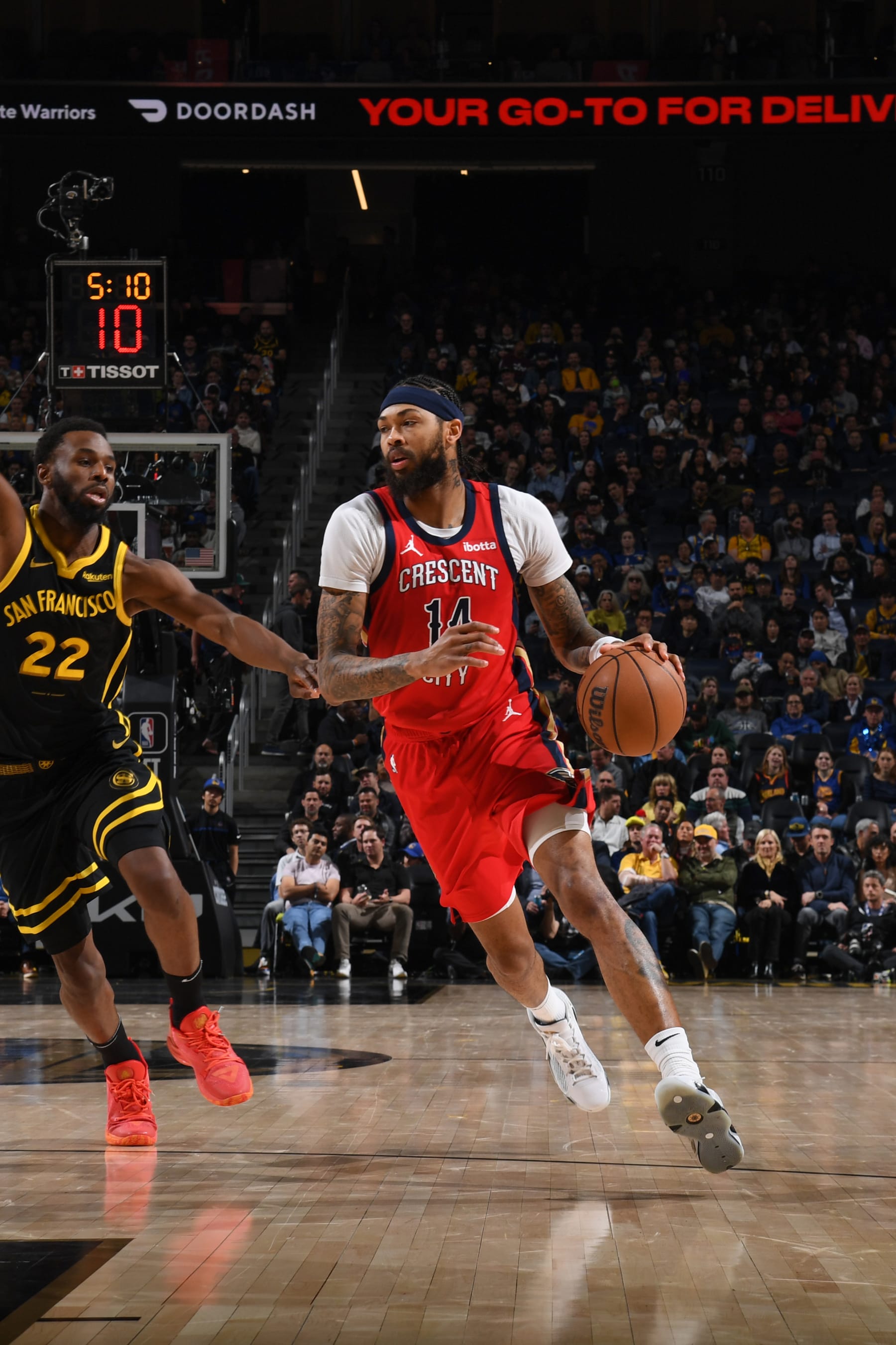 SAN FRANCISCO, CA - JANUARY 10:  Brandon Ingram #14 of the New Orleans Pelicans goes to the basket during the game on January 10, 2024 at Chase Center in San Francisco, California. NOTE TO USER: User expressly acknowledges and agrees that, by downloading and or using this photograph, user is consenting to the terms and conditions of Getty Images License Agreement. Mandatory Copyright Notice: Copyright 2024 NBAE (Photo by Noah Graham/NBAE via Getty Images)