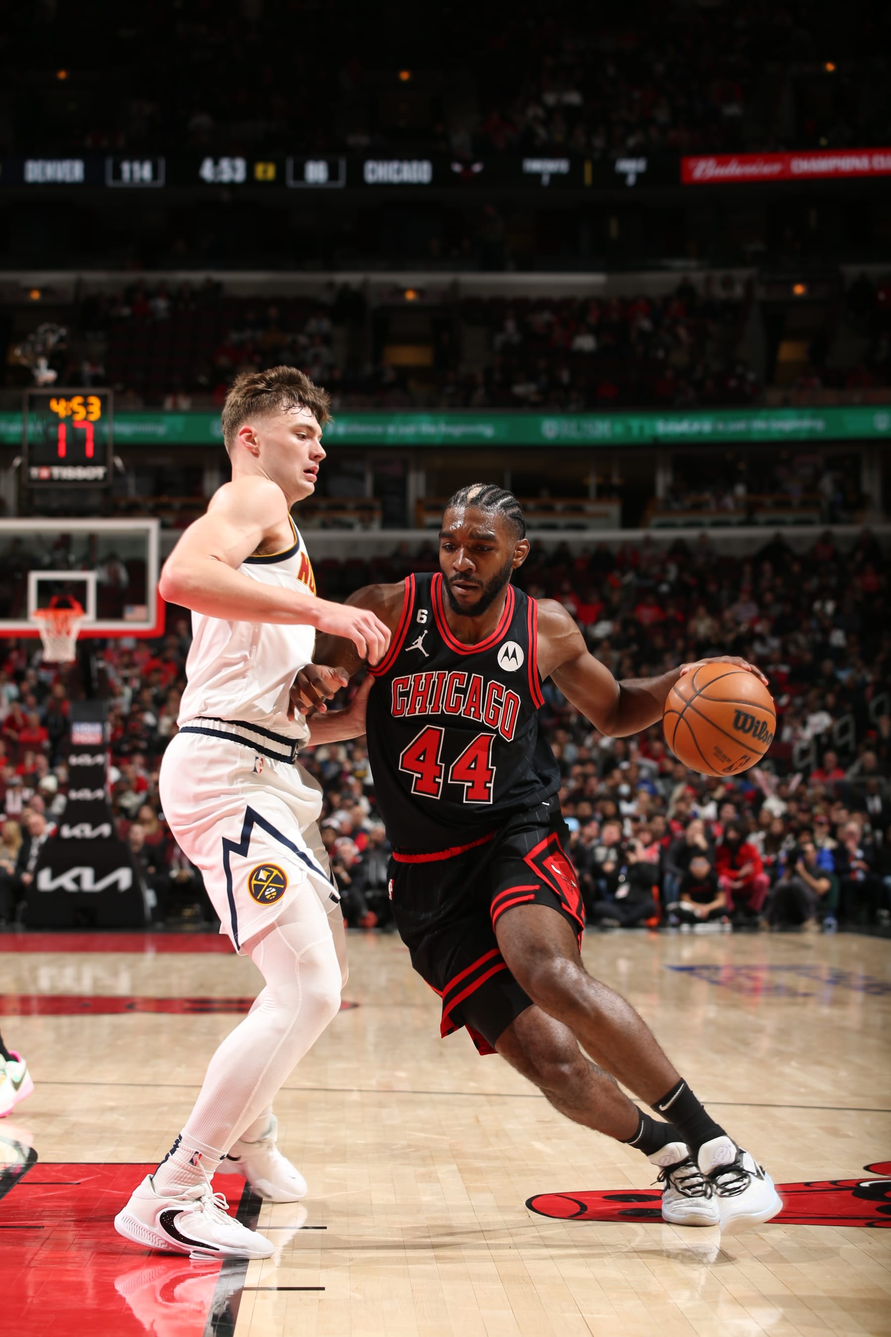 MILWAUKEE, WI - NOVEMBER 13: Patrick Williams #44 of the Chicago Bulls drives to the basket during the game against the Denver Nuggets on November 13, 2022 at the Fiserv Forum Center in Milwaukee, Wisconsin. NOTE TO USER: User expressly acknowledges and agrees that, by downloading and or using this Photograph, user is consenting to the terms and conditions of the Getty Images License Agreement. Mandatory Copyright Notice: Copyright 2022 NBAE (Photo by Gary Dineen/NBAE via Getty Images).