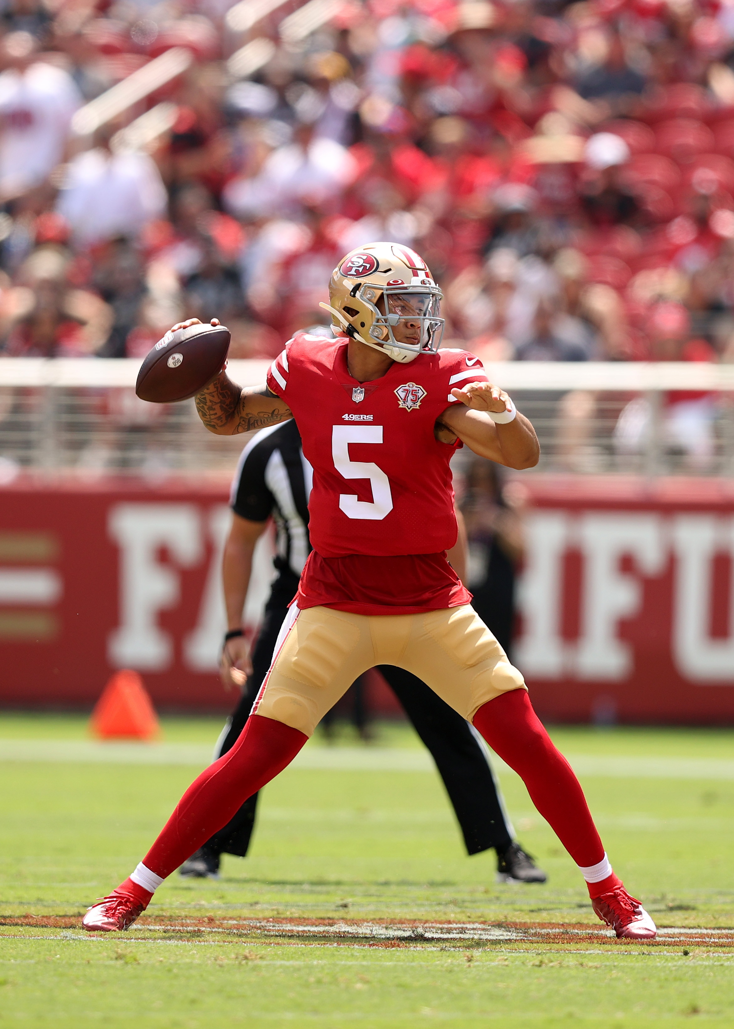 SANTA CLARA, CALIFORNIA - AUGUST 29: Trey Lance #5 of the San Francisco 49ers passes the ball against the Las Vegas Raiders during their preseason game at Levi's Stadium on August 29, 2021 in Santa Clara, California. (Photo by Ezra Shaw/Getty Images) SANTA CLARA, CALIFORNIA - AUGUST 29: Trey Lance #5 of the San Francisco 49ers passes the ball against the Las Vegas Raiders during their preseason game at Levi's Stadium on August 29, 2021 in Santa Clara, California. (Photo by Ezra Shaw/Getty Images)