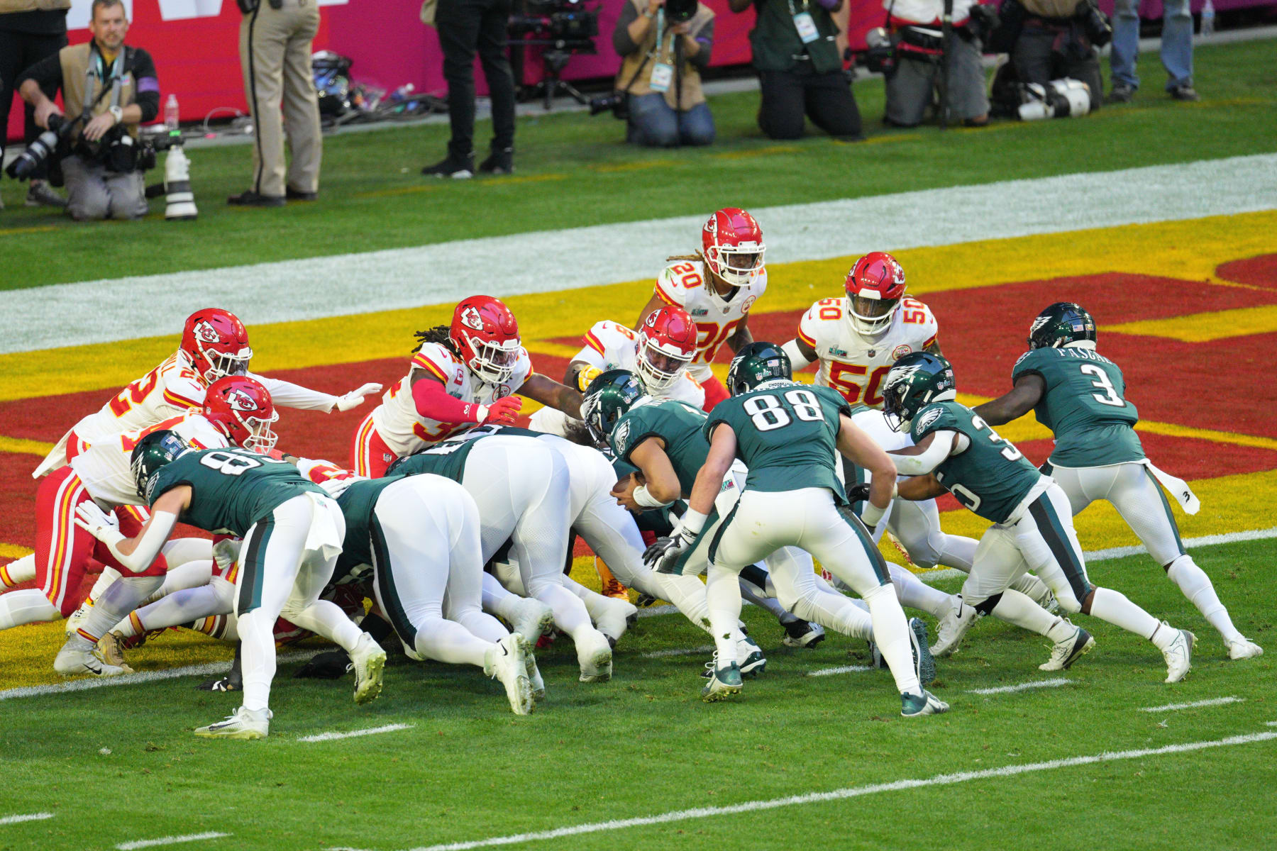 GLENDALE, AZ - FEBRUARY 12: Philadelphia Eagles quarterback Jalen Hurts (1) rushes for a touchdown during the Super Bowl between the Kansas City Chiefs  and the Philadelphia Eagles on January 29, 2023. (Photo by Andy Lewis/Icon Sportswire via Getty Images)