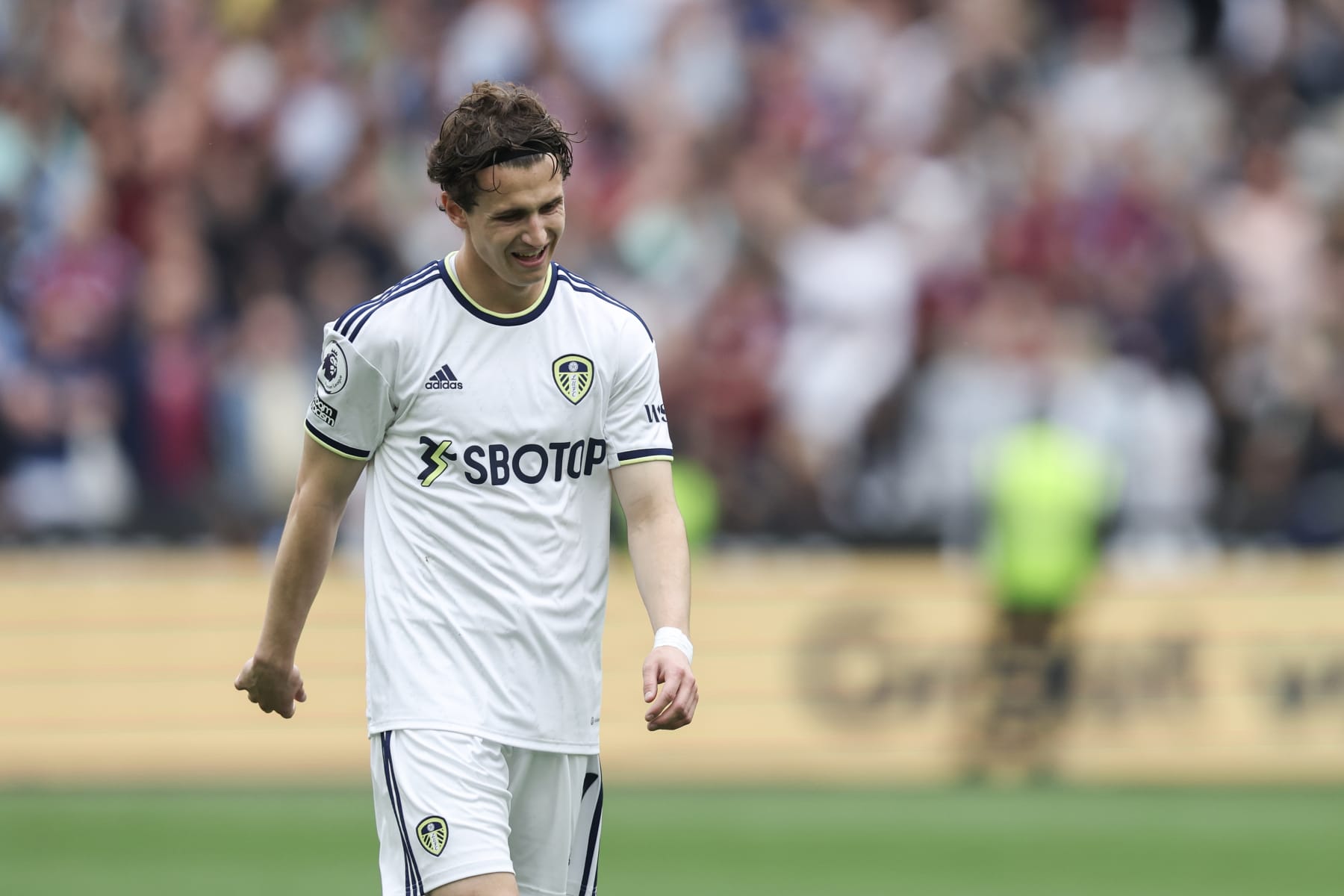 LONDON, ENGLAND - MAY 21: Brenden Aaronson of Leeds United reacts during the Premier League match between West Ham United and Leeds United at London Stadium on May 21, 2023 in London, United Kingdom. (Photo by James Williamson - AMA/Getty Images)