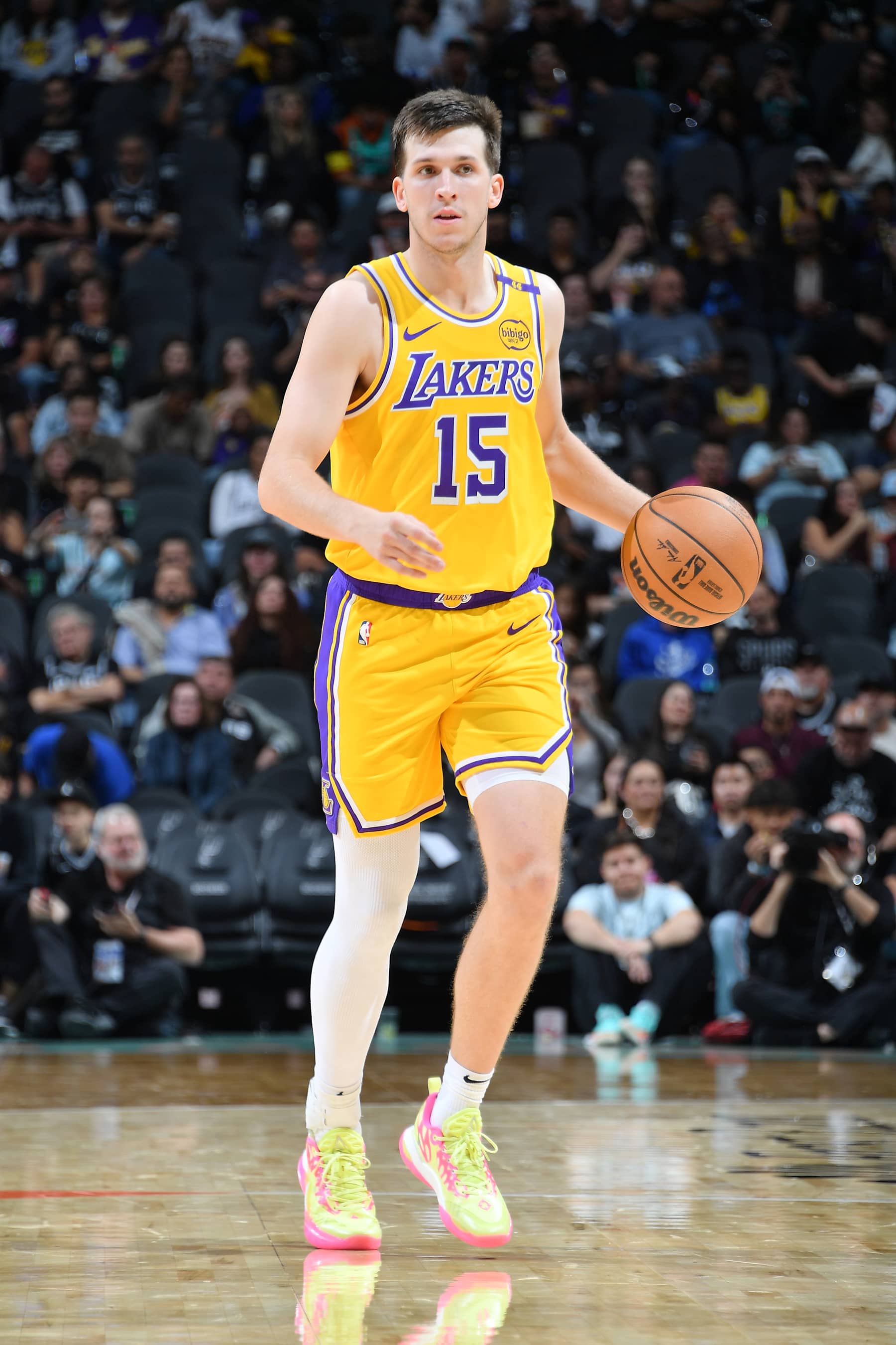 SAN ANTONIO, TX - NOVEMBER 27: Austin Reaves #15 of the Los Angeles Lakers dribbles the ball during the game against the San Antonio Spurs on November 27, 2024 at the Frost Bank Center in San Antonio, Texas. NOTE TO USER: User expressly acknowledges and agrees that, by downloading and or using this photograph, user is consenting to the terms and conditions of the Getty Images License Agreement. Mandatory Copyright Notice: Copyright 2024 NBAE (Photos by Michael Gonzales/NBAE via Getty Images)