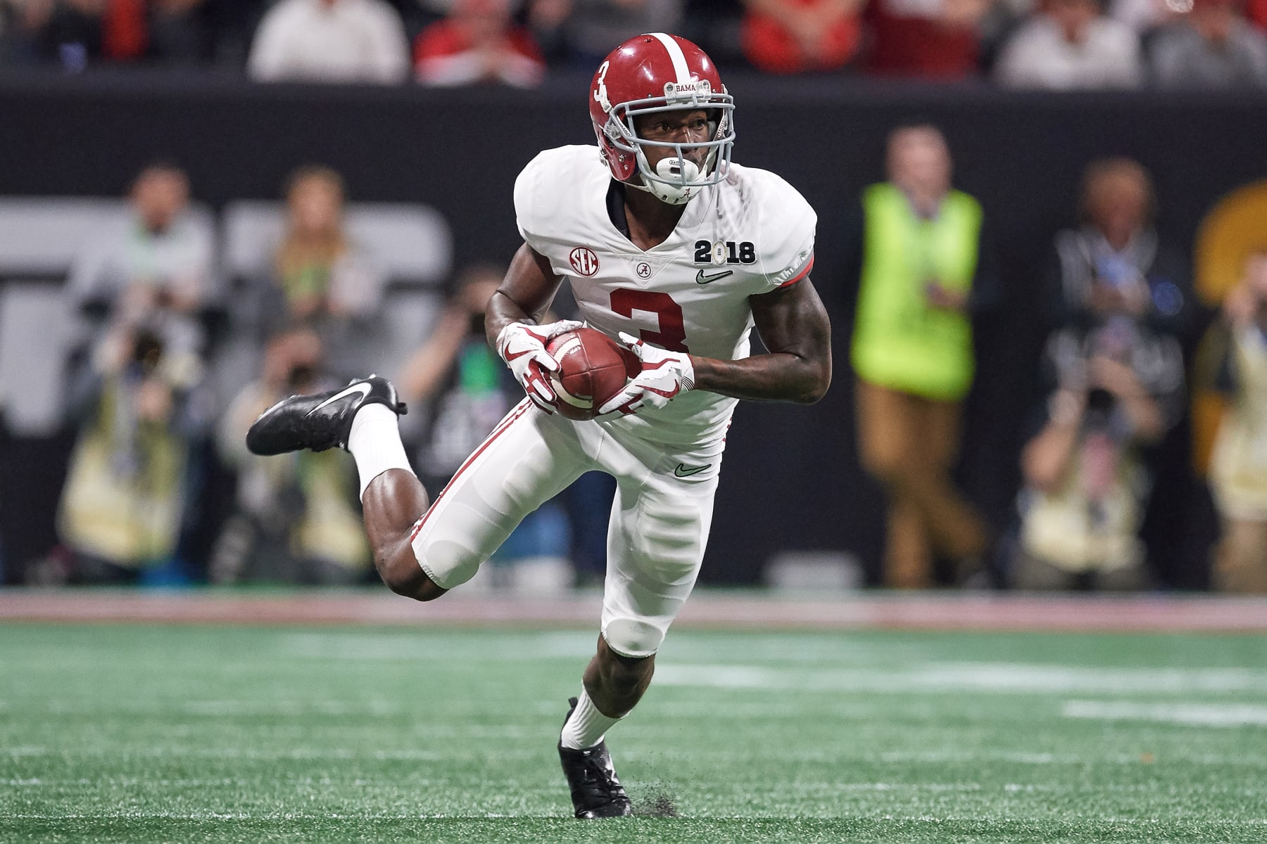 ATLANTA, GA - JANUARY 08: Alabama Crimson Tide wide receiver Calvin Ridley (3) runs with the football during the College Football Playoff National Championship Game between the Alabama Crimson Tide and the Georgia Bulldogs on January 8, 2018 at Mercedes-Benz Stadium in Atlanta, GA. (Photo by Robin Alam/Icon Sportswire via Getty Images)