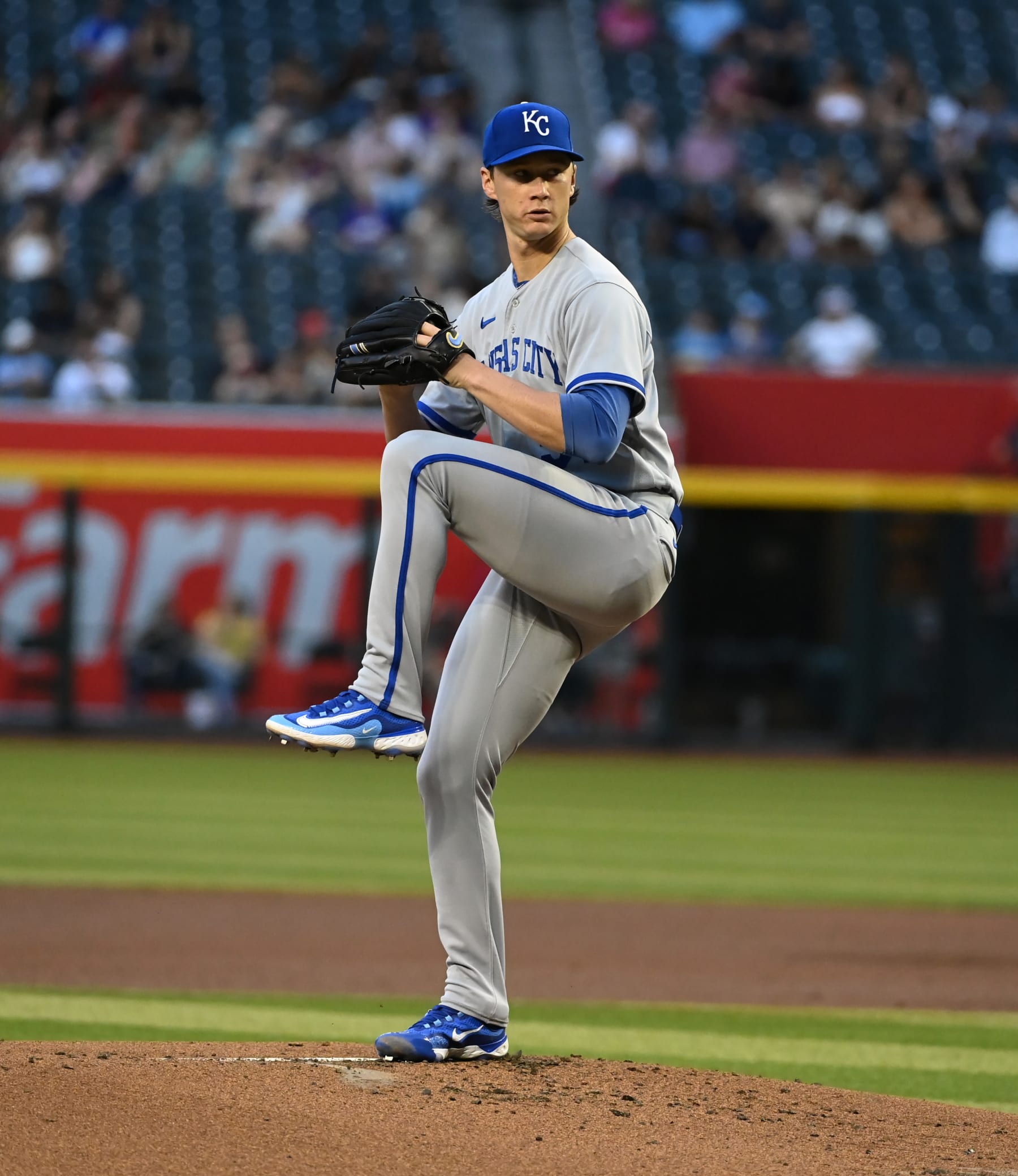 PHOENIX, ARIZONA - APRIL 25: Brady Singer #51 of the Kansas City Royals delivers a pitch against the Arizona Diamondbacks at Chase Field on April 25, 2023 in Phoenix, Arizona. (Photo by Norm Hall/Getty Images)