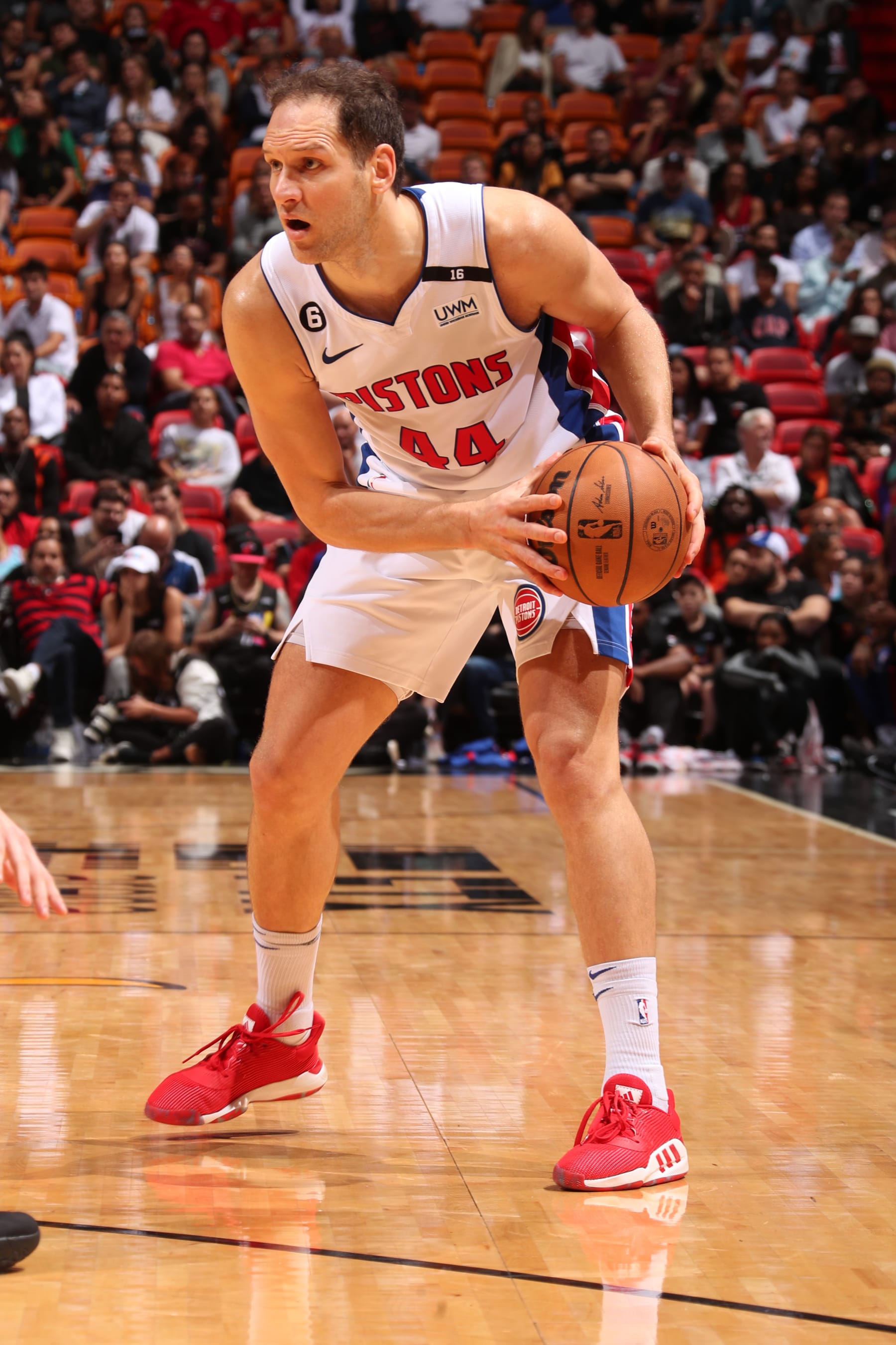 MIAMI, FL - DECEMBER 6: Bojan Bogdanovic #44 of the Detroit Pistons handles the ball during the game against the Miami Heat on December 6, 2022 at FTX Arena in Miami, Florida. NOTE TO USER: User expressly acknowledges and agrees that, by downloading and or using this Photograph, user is consenting to the terms and conditions of the Getty Images License Agreement. Mandatory Copyright Notice: Copyright 2022 NBAE (Photo by Issac Baldizon/NBAE via Getty Images)