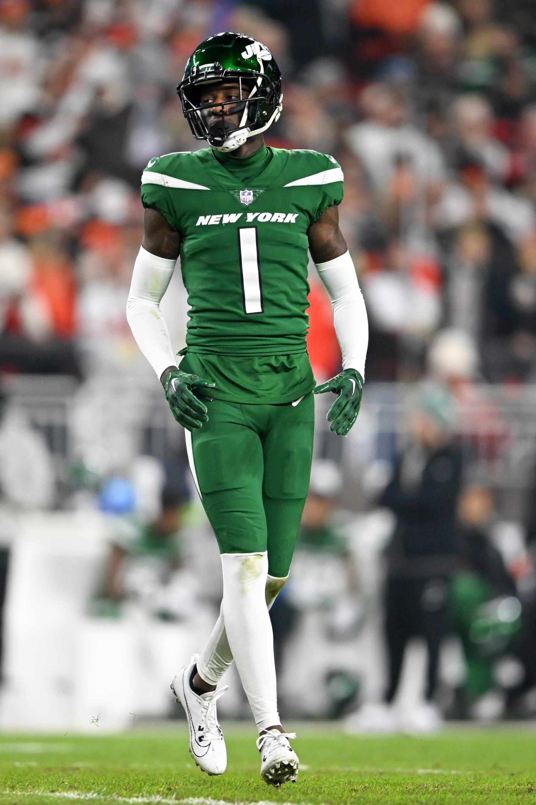 CLEVELAND, OHIO - DECEMBER 28: Sauce Gardner #1 of the New York Jets looks on during the first half against the Cleveland Browns at Cleveland Browns Stadium on December 28, 2023 in Cleveland, Ohio. (Photo by Nick Cammett/Diamond Images via Getty Images)