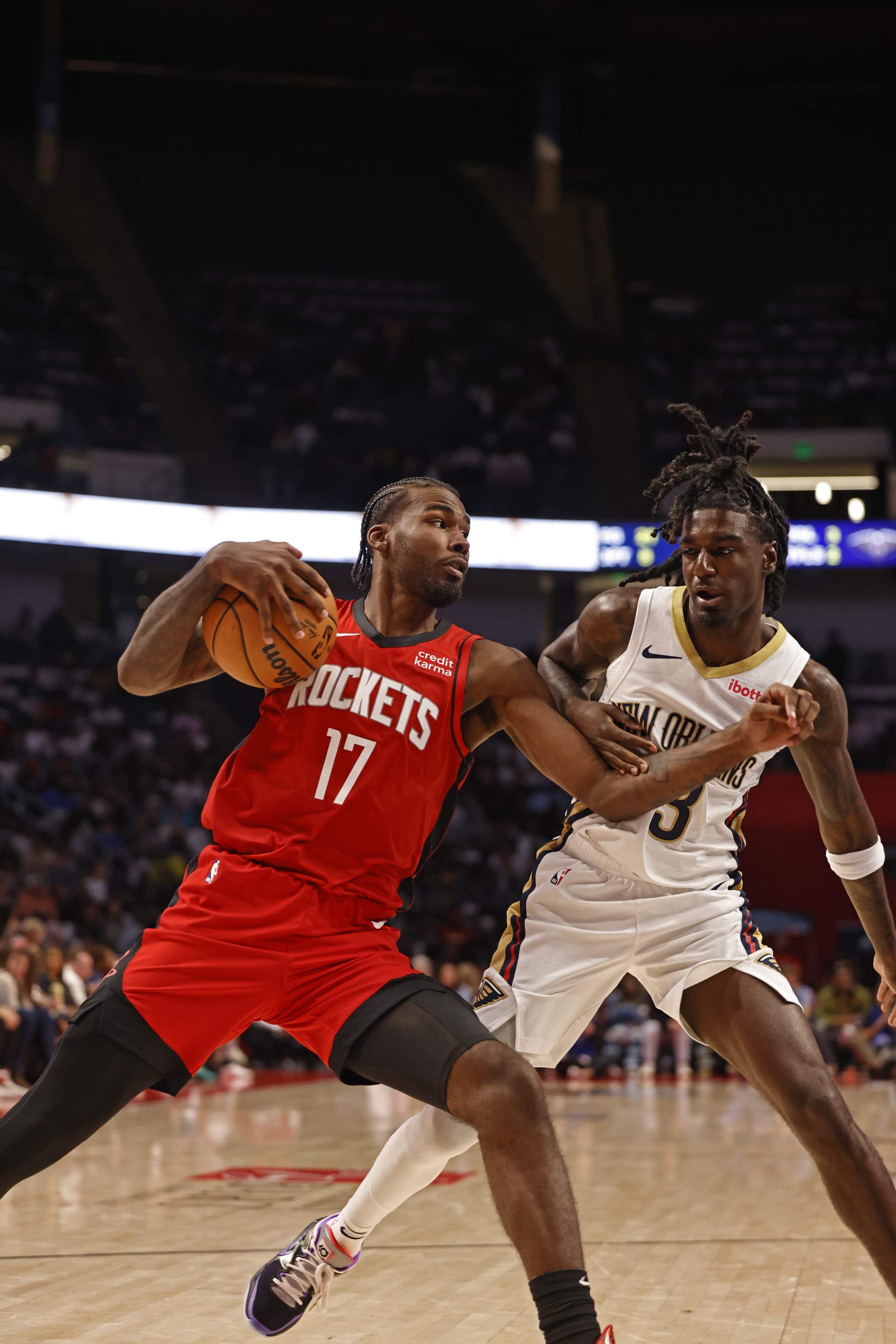 BIRMINGHAM, AL - OCTOBER 12: Tari Eason #17 of the Houston Rockets drives to the basket during the game against the New Orleans Pelicans at Legacy Arena at the BJCC in Birmingham, Alabama on October 12, 2023. NOTE TO USER: User expressly acknowledges and agrees that, by downloading and or using this photograph, user is consenting to the terms and conditions of Getty Images License Agreement. Mandatory Copyright Notice: Copyright 2023 NBAE (Photo by Mercedes Oliver/NBAE via Getty Images)