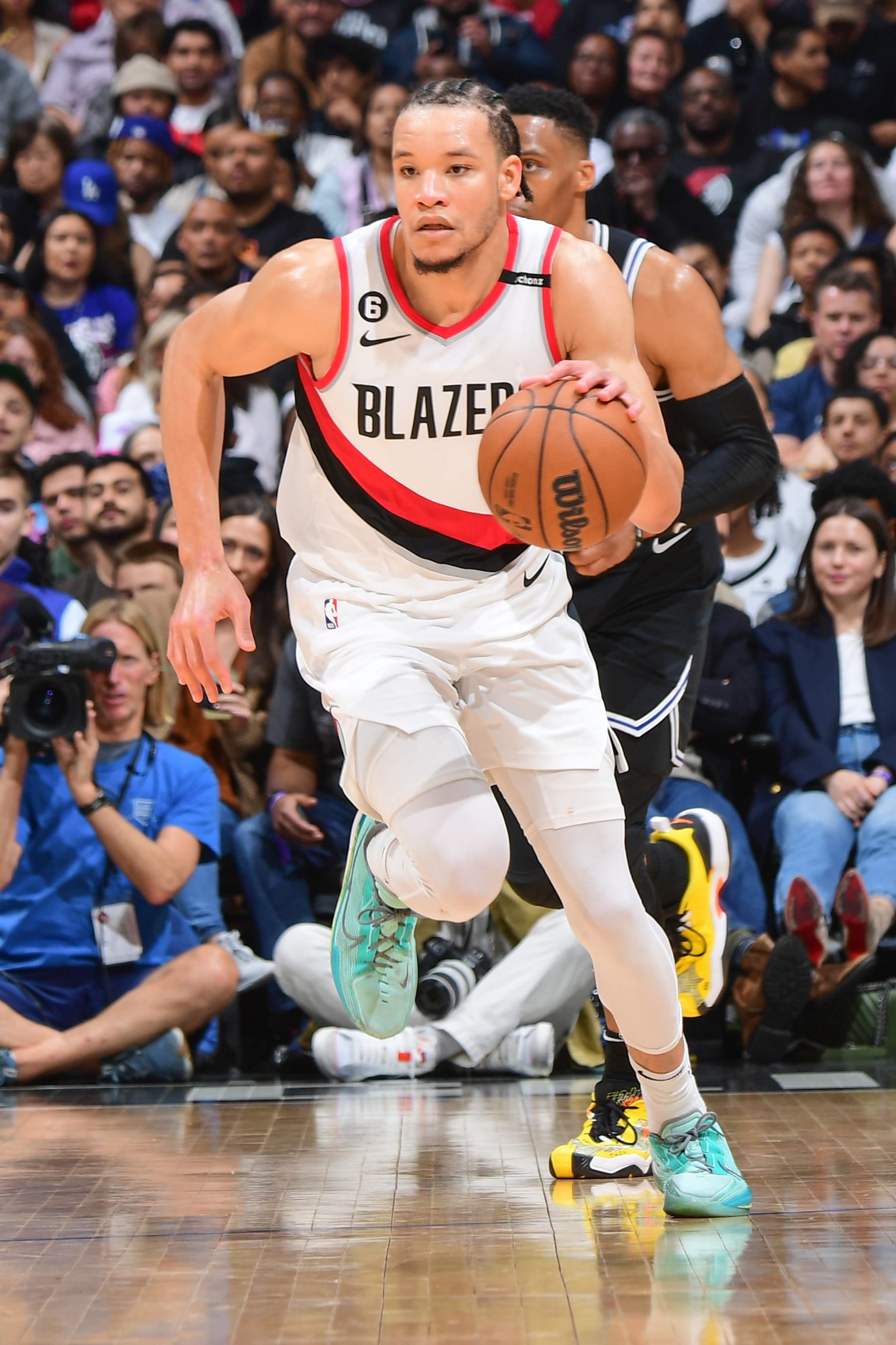 LOS ANGELES, CA - APRIL 8:  Kevin Knox #11 of the Portland Trail Blazers goes to the basket during the game on April 8, 2023 at Crypto.Com Arena in Los Angeles, California. NOTE TO USER: User expressly acknowledges and agrees that, by downloading and/or using this Photograph, user is consenting to the terms and conditions of the Getty Images License Agreement. Mandatory Copyright Notice: Copyright 2023 NBAE (Photo by Adam Pantozzi/NBAE via Getty Images)