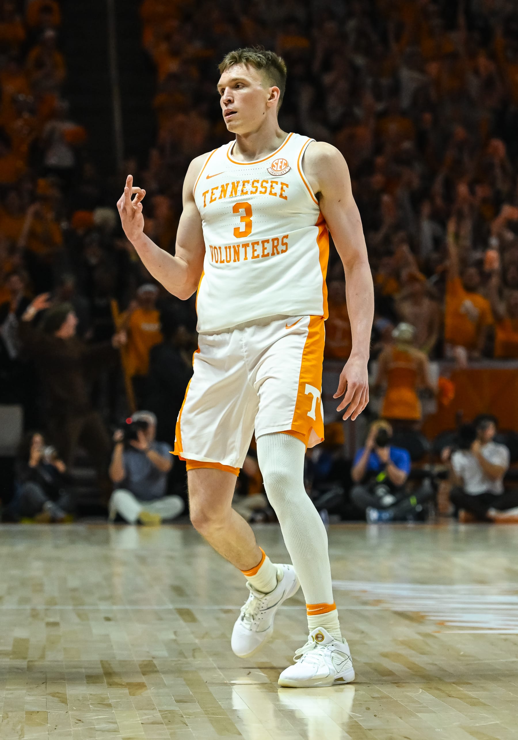 KNOXVILLE, TN - MARCH 09: Tennessee Volunteers guard Dalton Knecht (3) celebrates after a made three point shot during the college basketball game between the Tennessee Volunteers and the Kentucky Wildcats on March 9, 2024, at Food City Center in Knoxville, TN. (Photo by Bryan Lynn/Icon Sportswire via Getty Images)