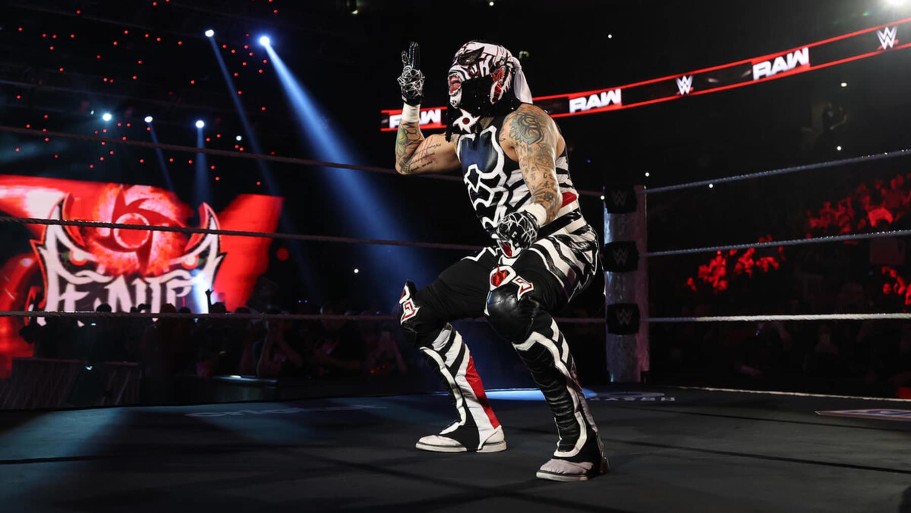 Penta made his much anticipated debut in WWE, defeating Chad Gable in a memorable match.