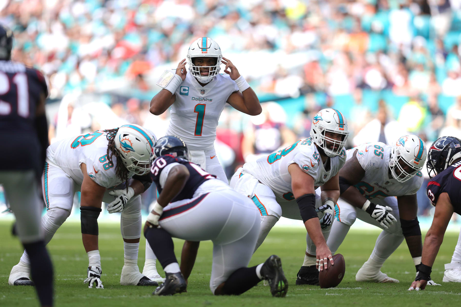 MIAMI GARDENS, FLORIDA - NOVEMBER 27: Tua Tagovailoa #1 of the Miami Dolphins directs his team during the first quarter in the game against the Houston Texans at Hard Rock Stadium on November 27, 2022 in Miami Gardens, Florida. (Photo by Megan Briggs/Getty Images)