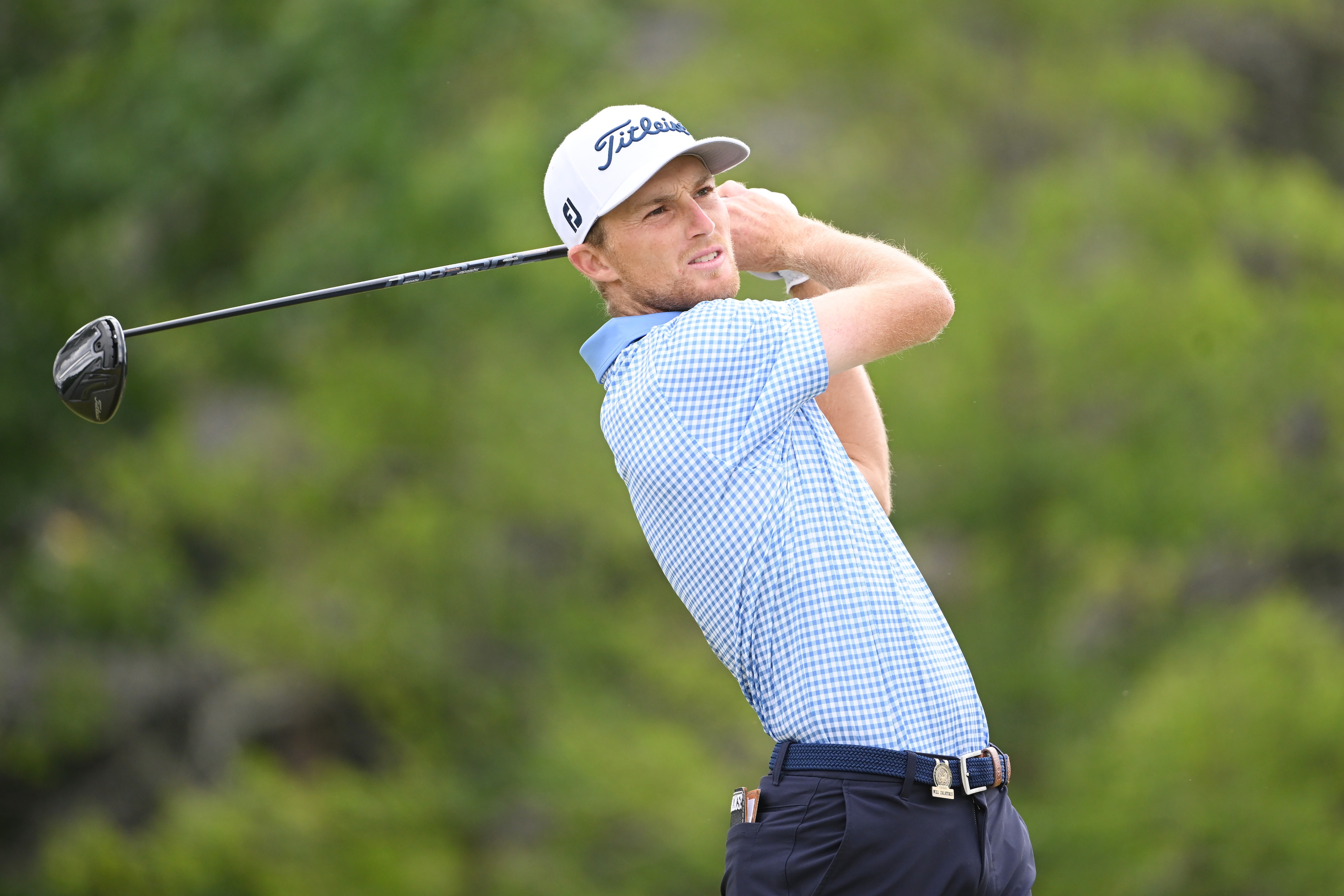 BROOKLINE, MASSACHUSETTS - JUNE 18: Will Zalatoris of the United States plays his shot from the eighth tee during the third round of the 122nd U.S. Open Championship at The Country Club on June 18, 2022 in Brookline, Massachusetts. (Photo by Ross Kinnaird/Getty Images)