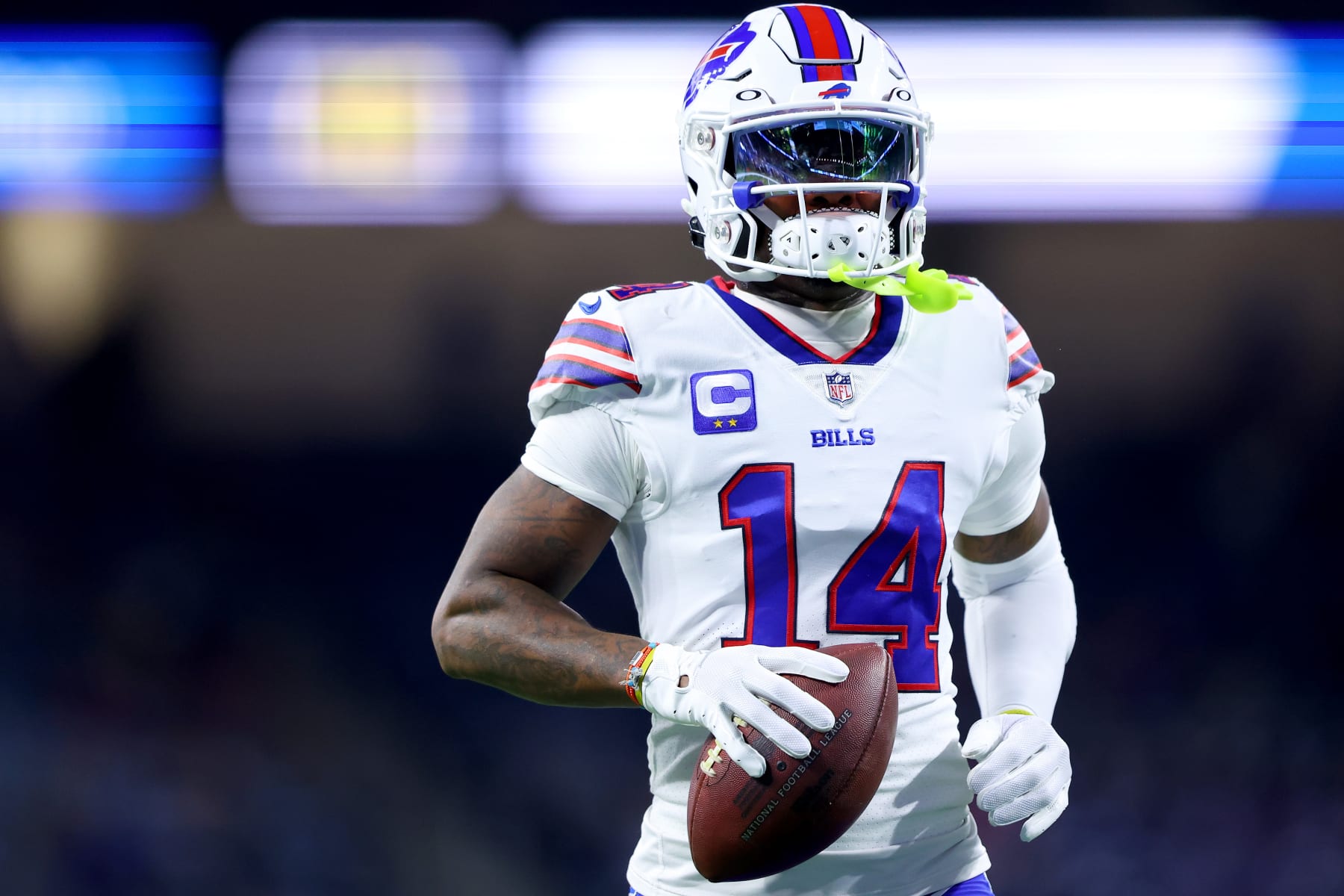 DETROIT, MICHIGAN - NOVEMBER 24: Stefon Diggs #14 of the Buffalo Bills warms up prior to a game against the Detroit Lions at Ford Field on November 24, 2022 in Detroit, Michigan. (Photo by Rey Del Rio/Getty Images) DETROIT, MICHIGAN - NOVEMBER 24: Stefon Diggs #14 of the Buffalo Bills warms up prior to a game against the Detroit Lions at Ford Field on November 24, 2022 in Detroit, Michigan. (Photo by Rey Del Rio/Getty Images)