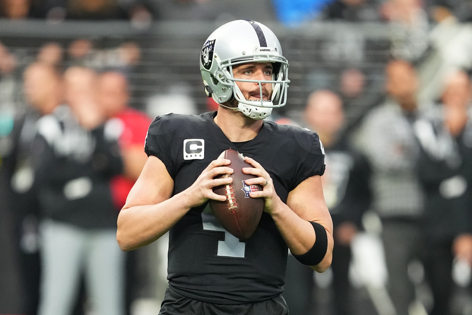 LAS VEGAS, NEVADA - DECEMBER 18:  Quarterback Derek Carr #4 of the Las Vegas Raiders looks to throw during the first half of a game against the New England Patriots at Allegiant Stadium on December 18, 2022 in Las Vegas, Nevada. (Photo by Chris Unger/Getty Images)