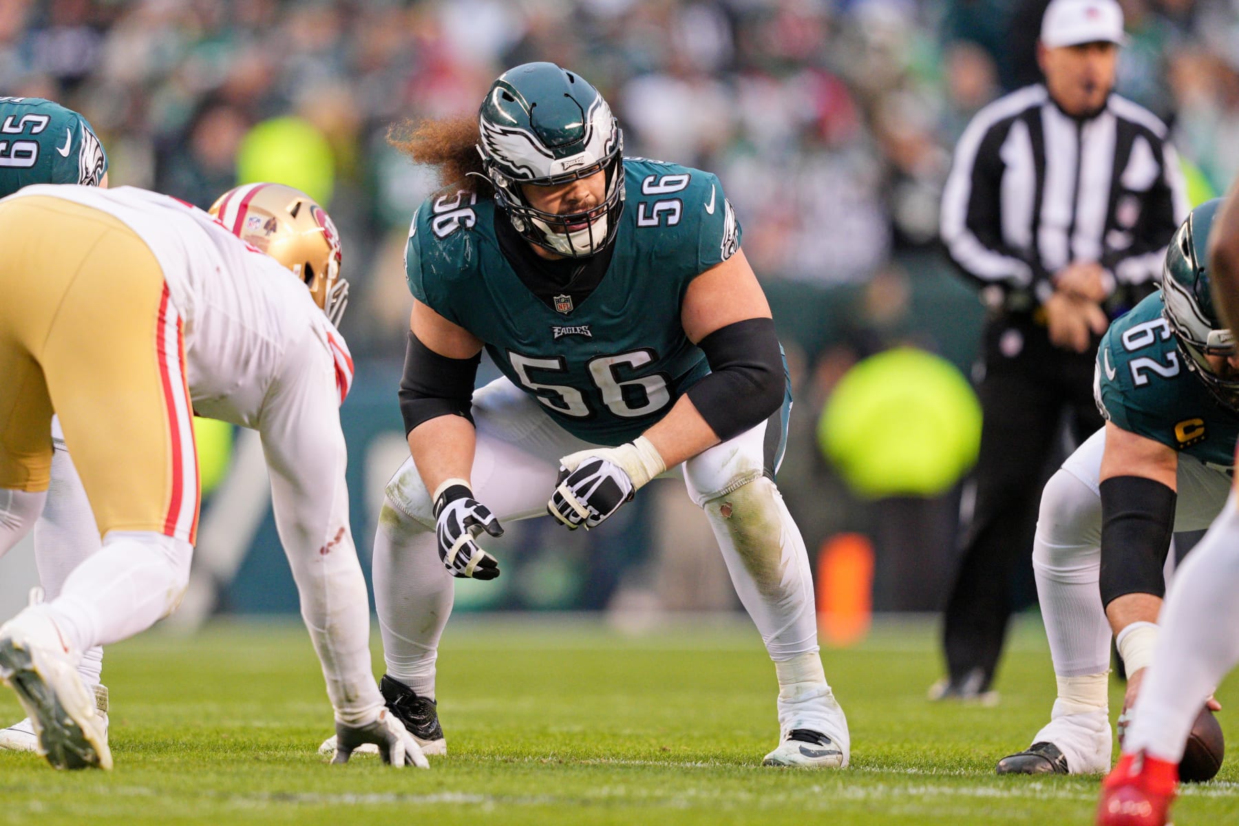 PHILADELPHIA, PA - JANUARY 29: Philadelphia Eagles guard Isaac Seumalo (56) sets up to block during the Championship game between the San Fransisco 49ers and the Philadelphia Eagles on January 29, 2023. (Photo by Andy Lewis/Icon Sportswire via Getty Images)