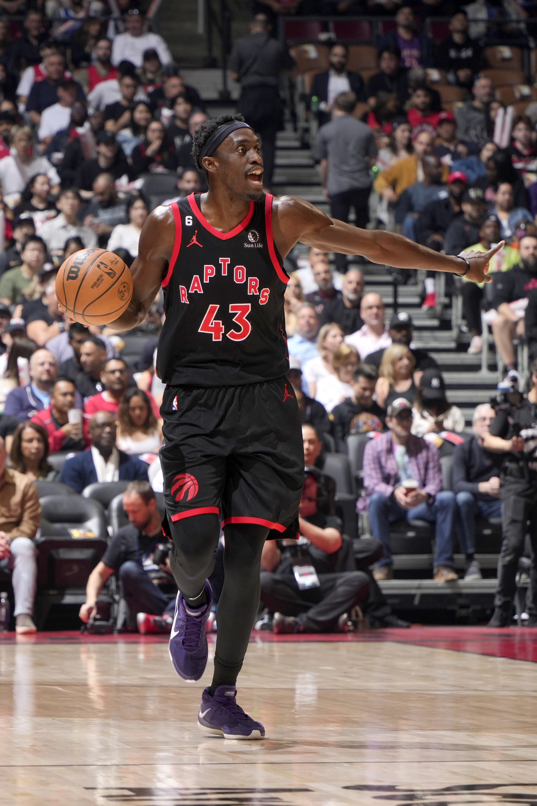 TORONTO, CANADA - APRIL 12:  Pascal Siakam #43 of the Toronto Raptors dribbles the ball against the Chicago Bulls during the 2023 Play-In Tournament on April 12, 2023 at the Scotiabank Arena in Toronto, Ontario, Canada.  NOTE TO USER: User expressly acknowledges and agrees that, by downloading and or using this Photograph, user is consenting to the terms and conditions of the Getty Images License Agreement.  Mandatory Copyright Notice: Copyright 2022 NBAE (Photo by Mark Blinch/NBAE via Getty Images)