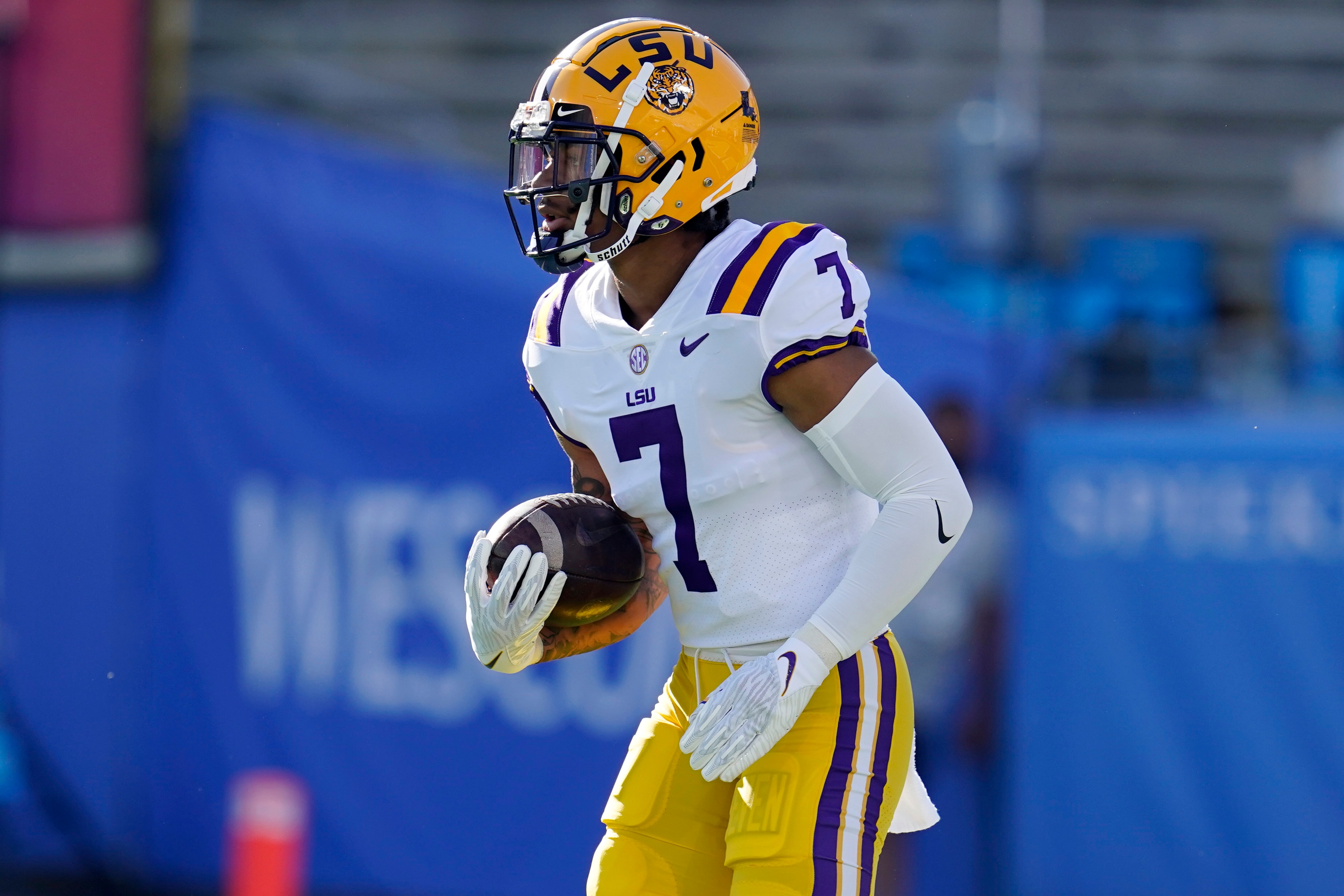 LSU cornerback Derek Stingley Jr. (7) warms up before an NCAA college football game against UCLA Saturday, Sept. 4, 2021, in Pasadena, Calif. (AP Photo/Marcio Jose Sanchez)