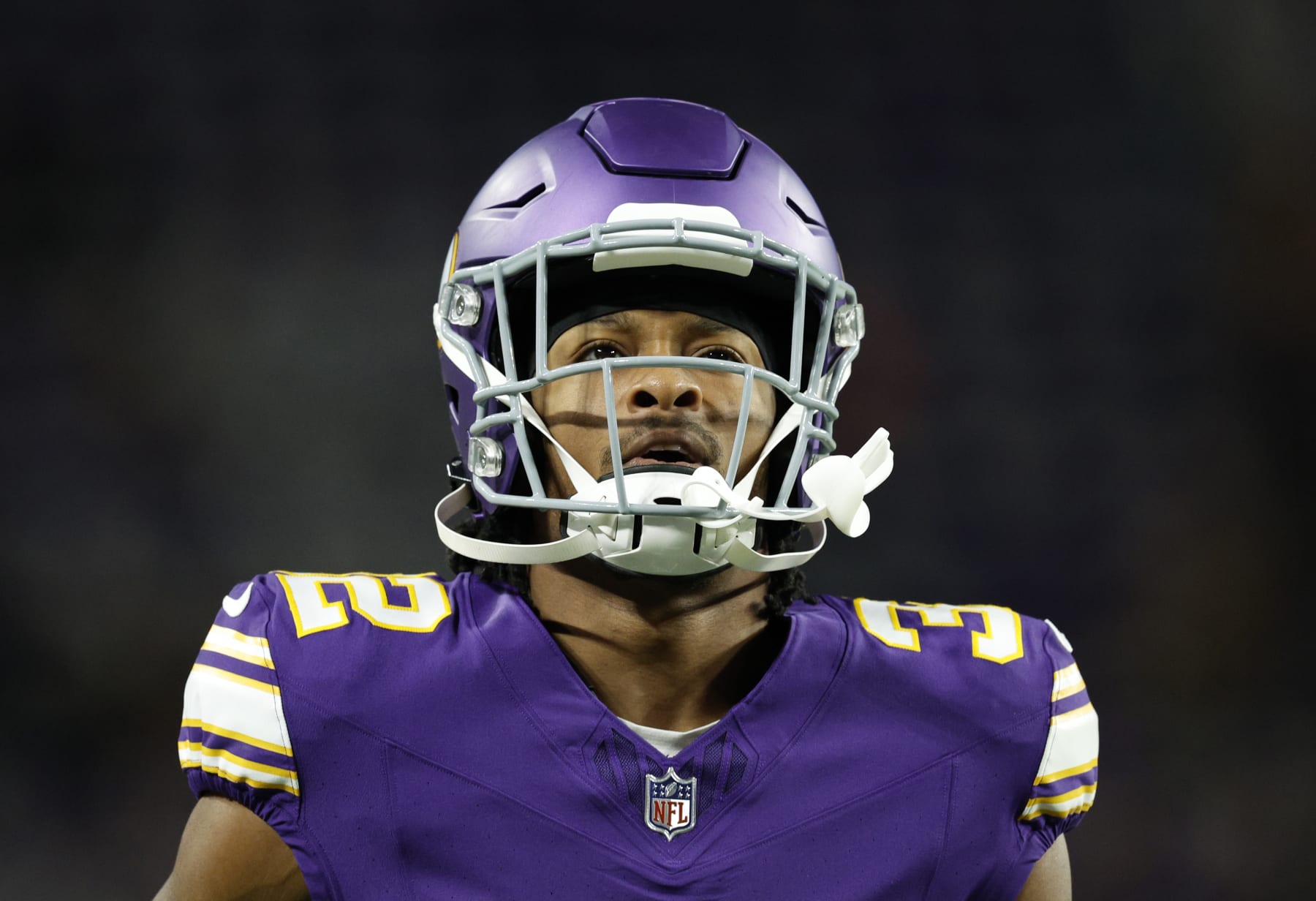 MINNEAPOLIS, MINNESOTA - NOVEMBER 27: Ty Chandler #32 of the Minnesota Vikings warms up prior to a game against the Chicago Bears at U.S. Bank Stadium on November 27, 2023 in Minneapolis, Minnesota. (Photo by David Berding/Getty Images)