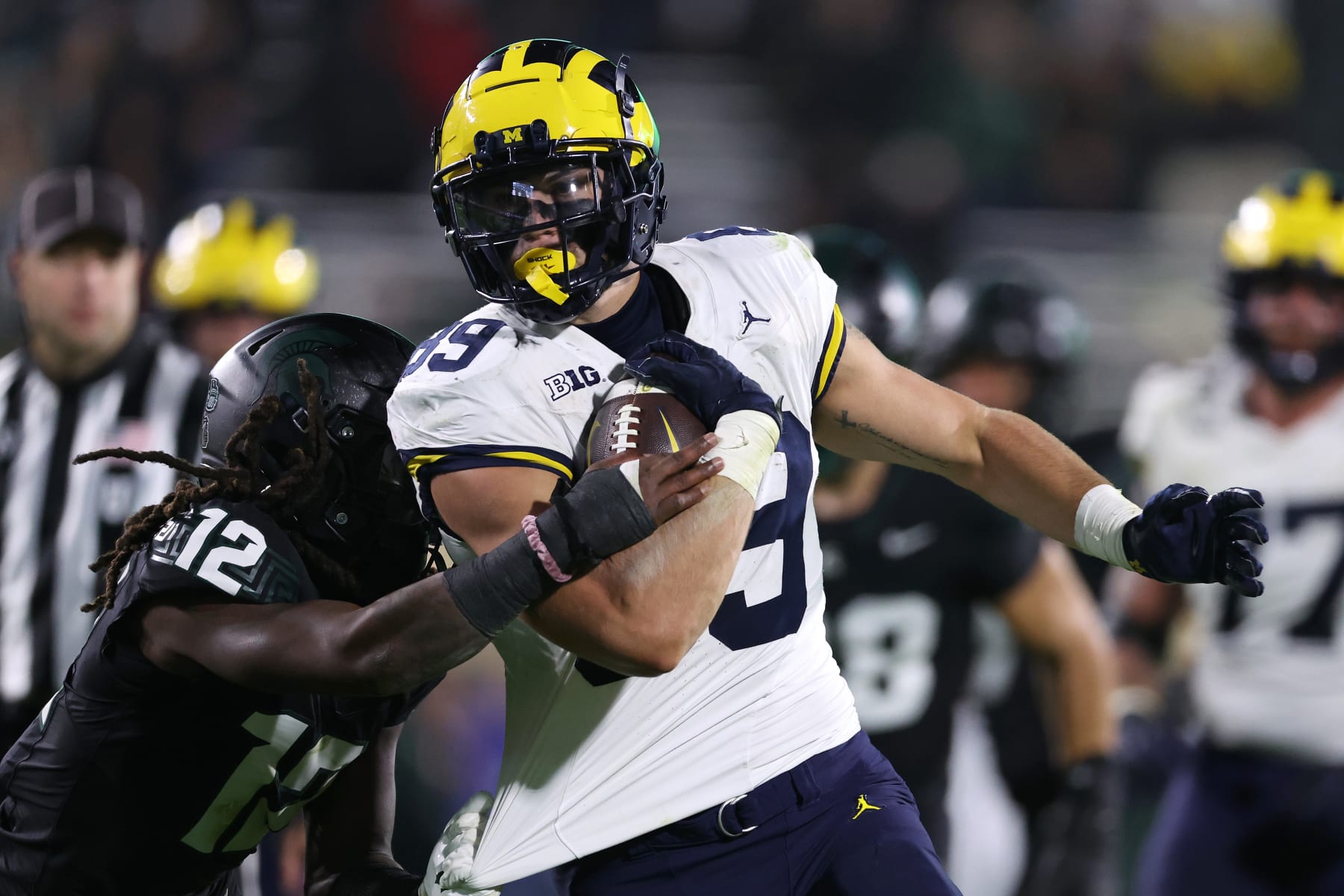 Michigan tight end A.J. Barner
