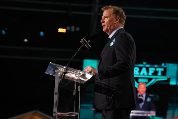 CLEVELAND, OHIO - APRIL 29: NFL Commissioner Roger Goodell announces Jaelan Phillips as the 18th selection by the Miami Dolphins during round one of the 2021 NFL Draft at the Great Lakes Science Center on April 29, 2021 in Cleveland, Ohio. (Photo by Gregory Shamus/Getty Images)