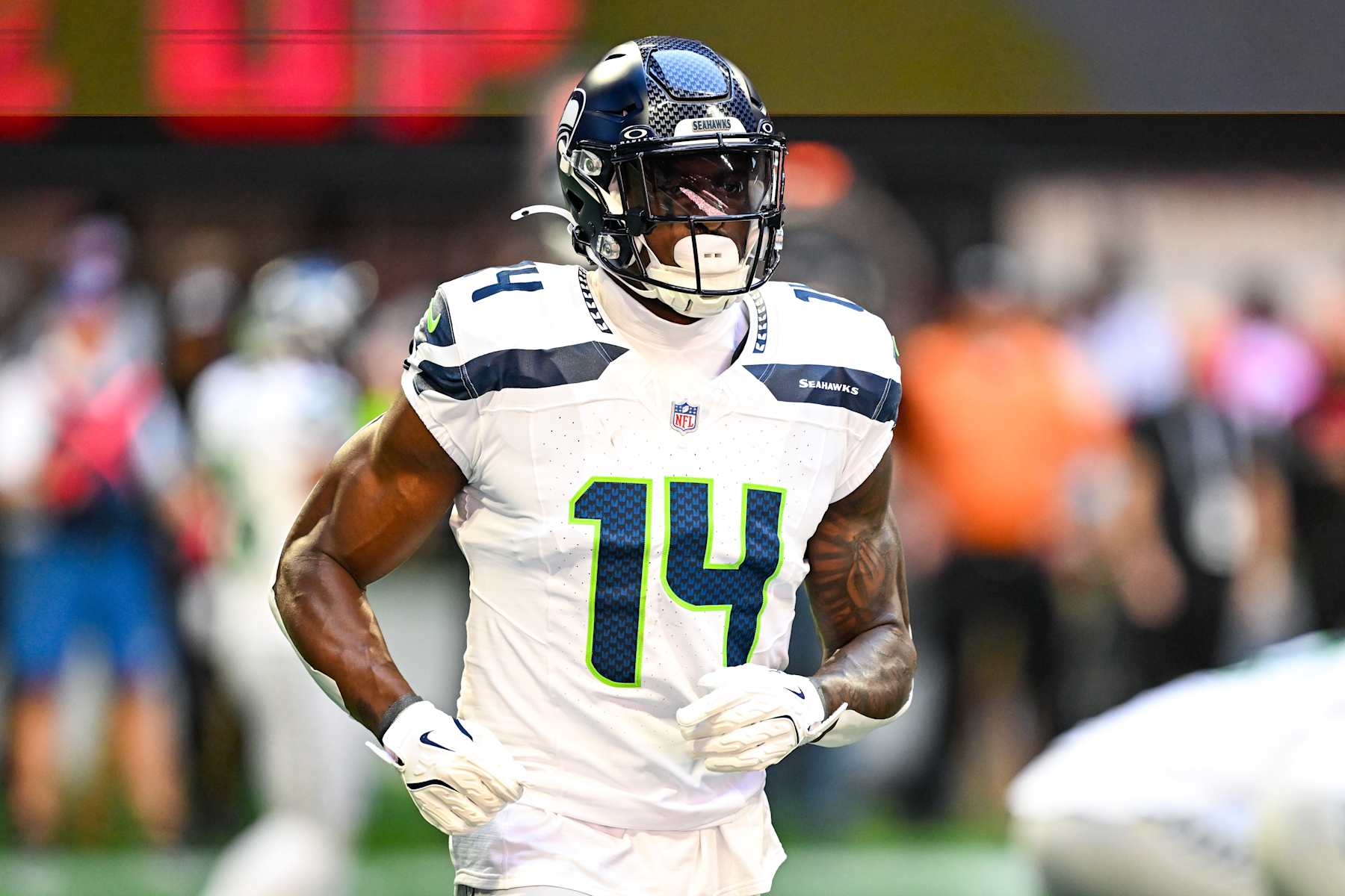 ATLANTA, GA  OCTOBER 20:  Seattle wide receiver DK Metcalf (14) goes in motion during the NFL game between the Seattle Seahawks and the Atlanta Falcons on October 20th, 2024 at Mercedes-Benz Stadium in Atlanta, GA.  (Photo by Rich von Biberstein/Icon Sportswire via Getty Images)
