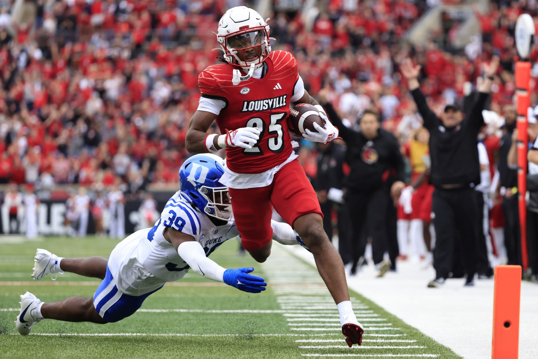 Louisville running back Jawhar Jordan