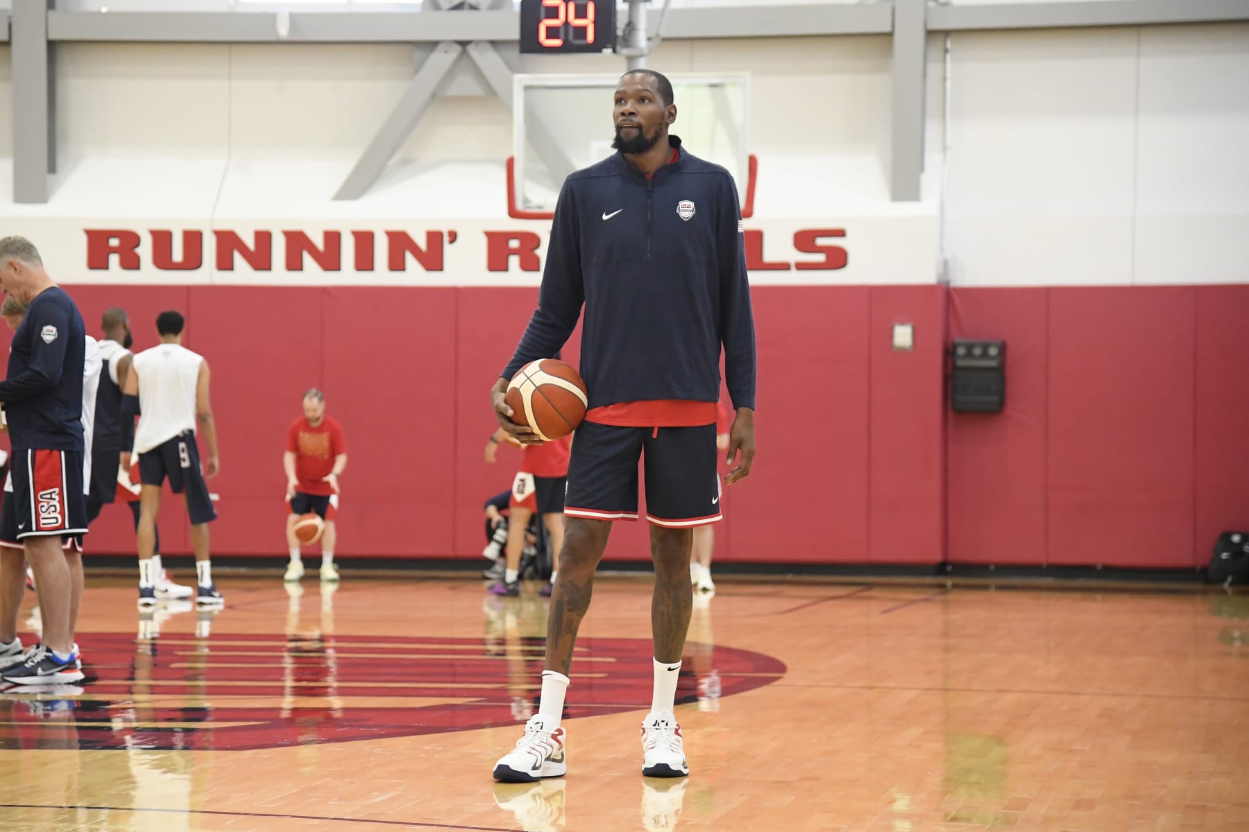 LAS VEGAS, NV - JULY 7: Kevin Durant #7 of the USA Basketball Men's Team looks on during USAB Men's Training Camp in Las Vegas on July 7, 2024 in Las Vegas Nevada. NOTE TO USER: User expressly acknowledges and agrees that, by downloading and/or using this Photograph, user is consenting to the terms and conditions of the Getty Images License Agreement. Mandatory Copyright Notice: Copyright 2024 NBAE (Photo by Brian Babineau/NBAE via Getty Images)