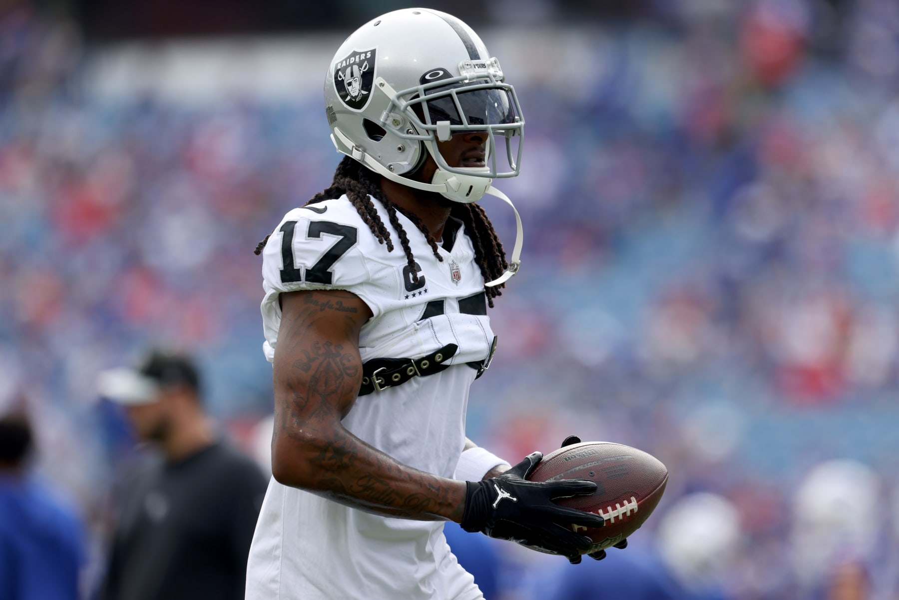 ORCHARD PARK, NEW YORK - SEPTEMBER 17: Davante Adams #17 of the Las Vegas Raiders warms up prior to a game against the Buffalo Bills at Highmark Stadium on September 17, 2023 in Orchard Park, New York. (Photo by Bryan Bennett/Getty Images)