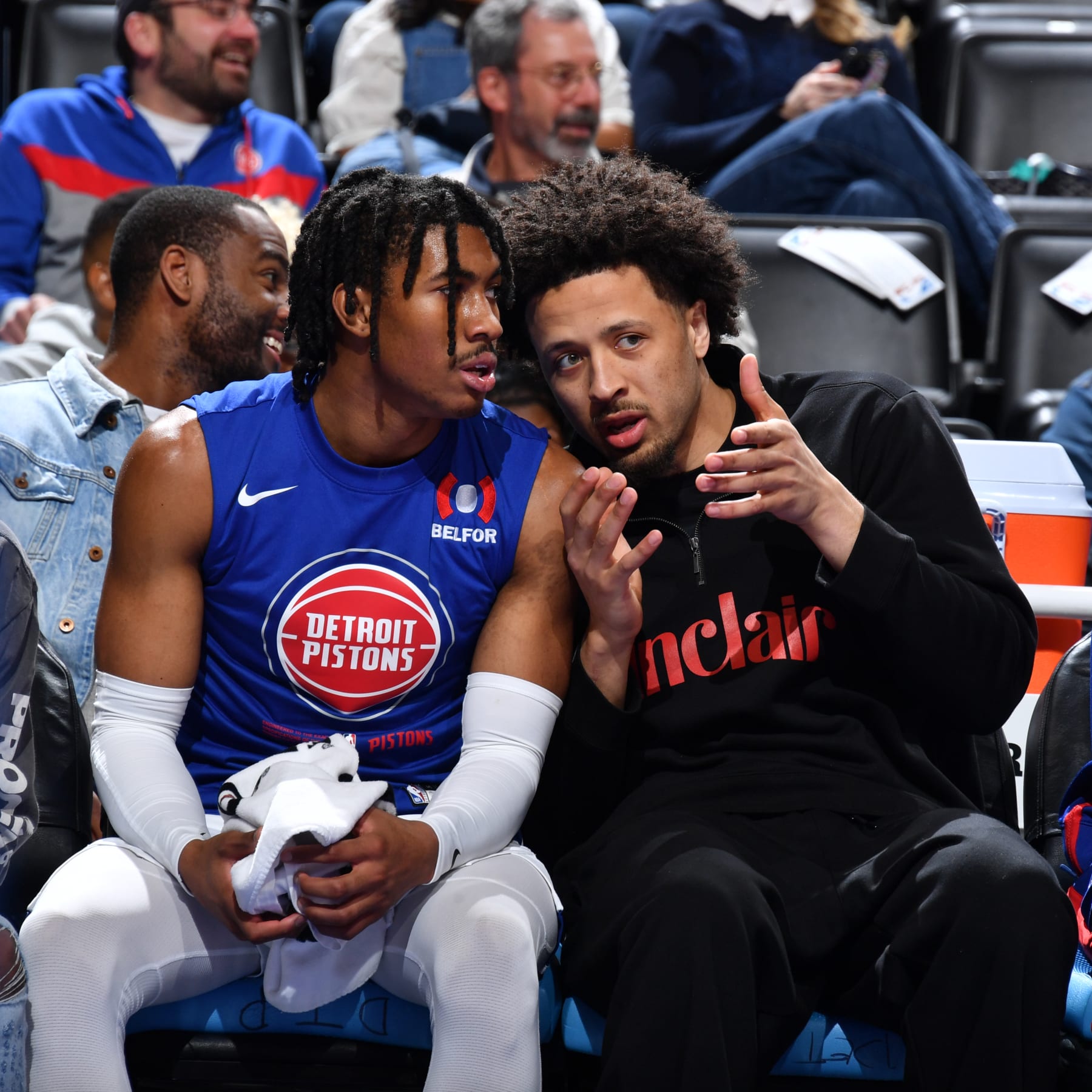 DETROIT, MI - MARCH 27: Cade Cunningham #2 talks with Jaden Ivey #23 of the Detroit Pistons on the bench during the game against the Milwaukee Bucks on March 27, 2023 at Little Caesars Arena in Detroit, Michigan. NOTE TO USER: User expressly acknowledges and agrees that, by downloading and/or using this photograph, User is consenting to the terms and conditions of the Getty Images License Agreement. Mandatory Copyright Notice: Copyright 2023 NBAE (Photo by Chris Schwegler/NBAE via Getty Images)