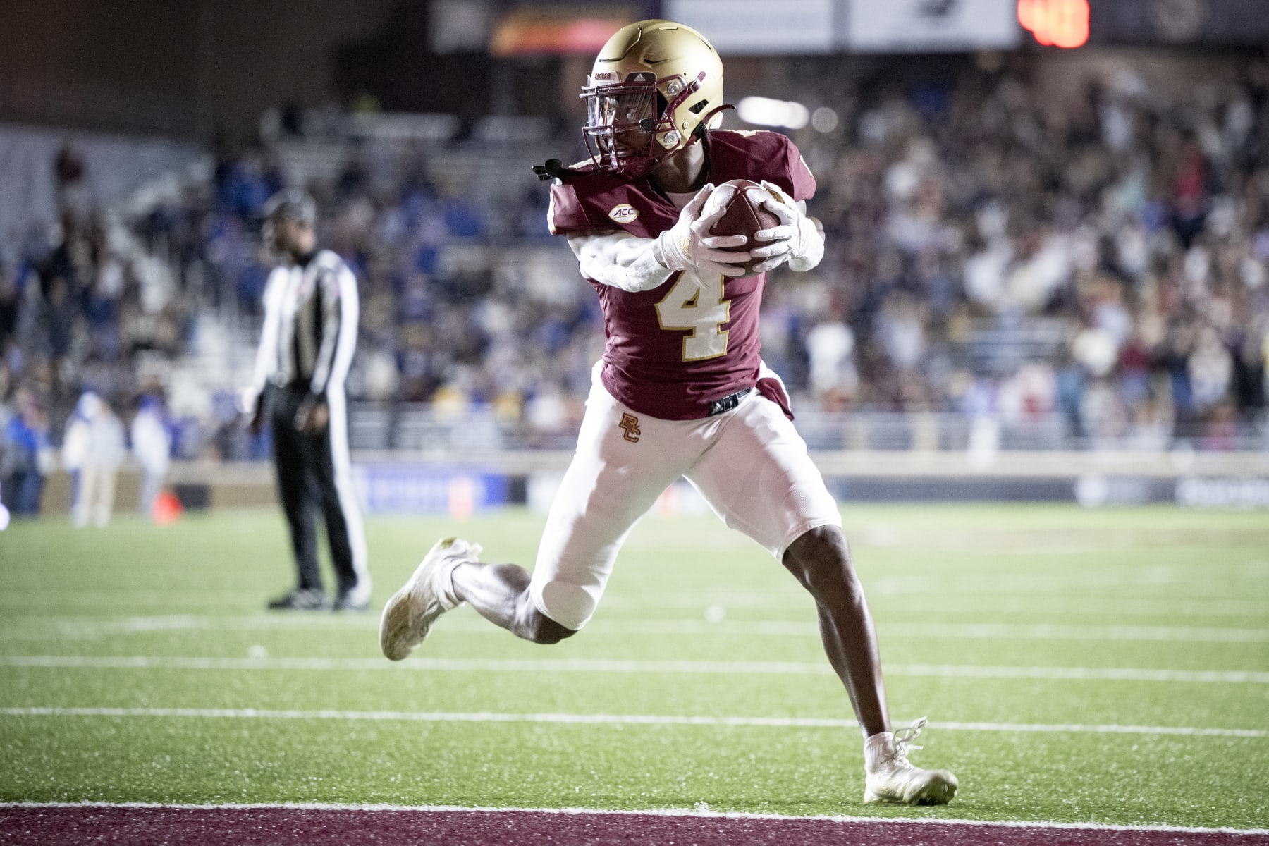 CHESTNUT HILL, MA - NOVEMBER 04: Zay Flowers #4 of the Boston College Eagles scores a touchdown during the first half of a game against the Duke Blue Devils at Alumni Stadium on November 4, 2022 in Chestnut Hill, Massachusetts. (Photo by Maddie Malhotra/Getty Images)